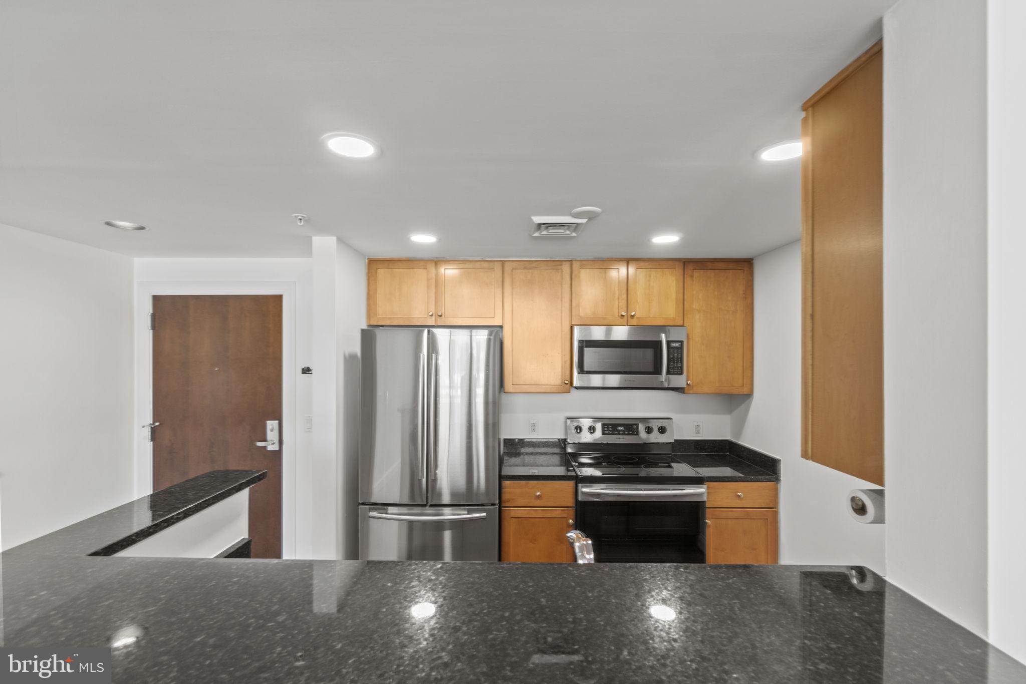 1020 N HIGHLAND STREET 221