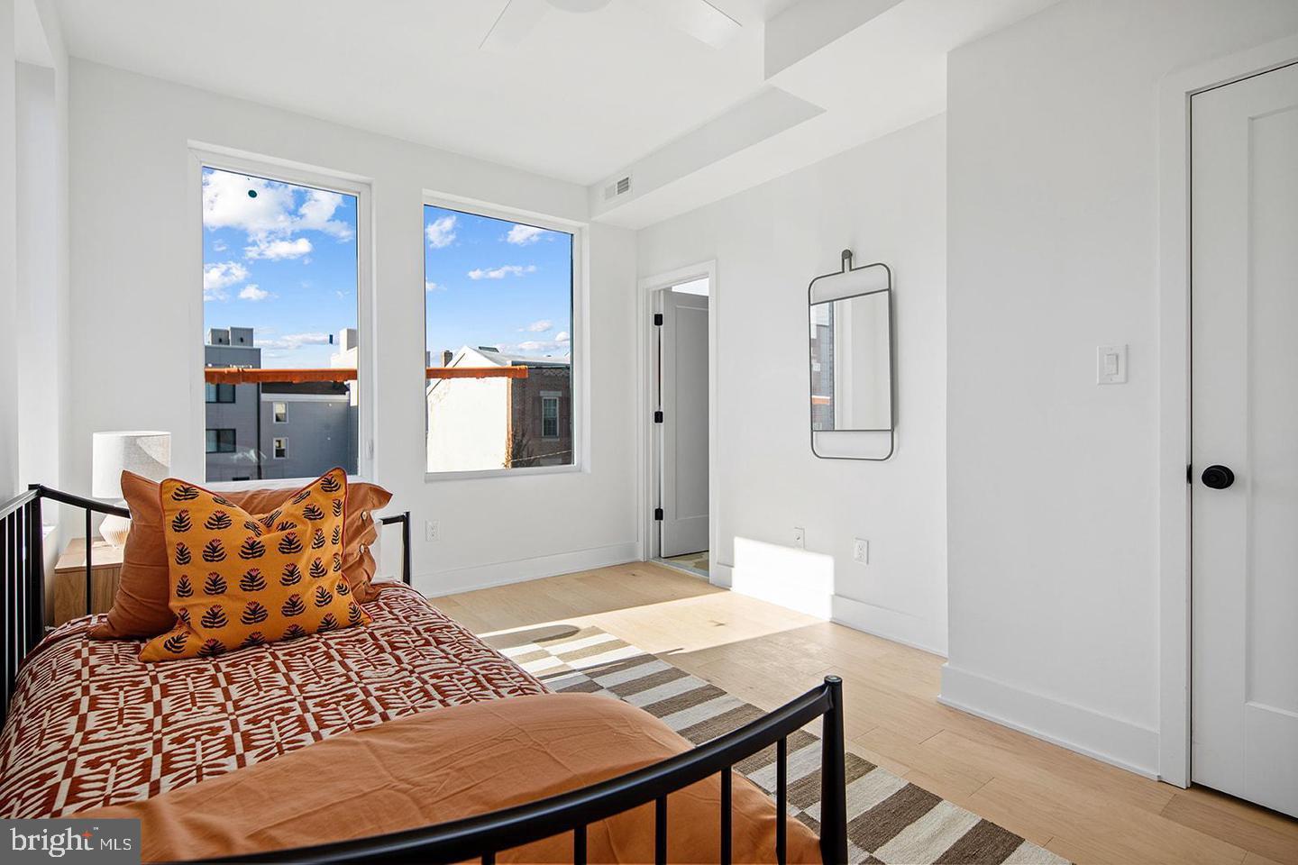 OLDE KENSINGTON - Residential