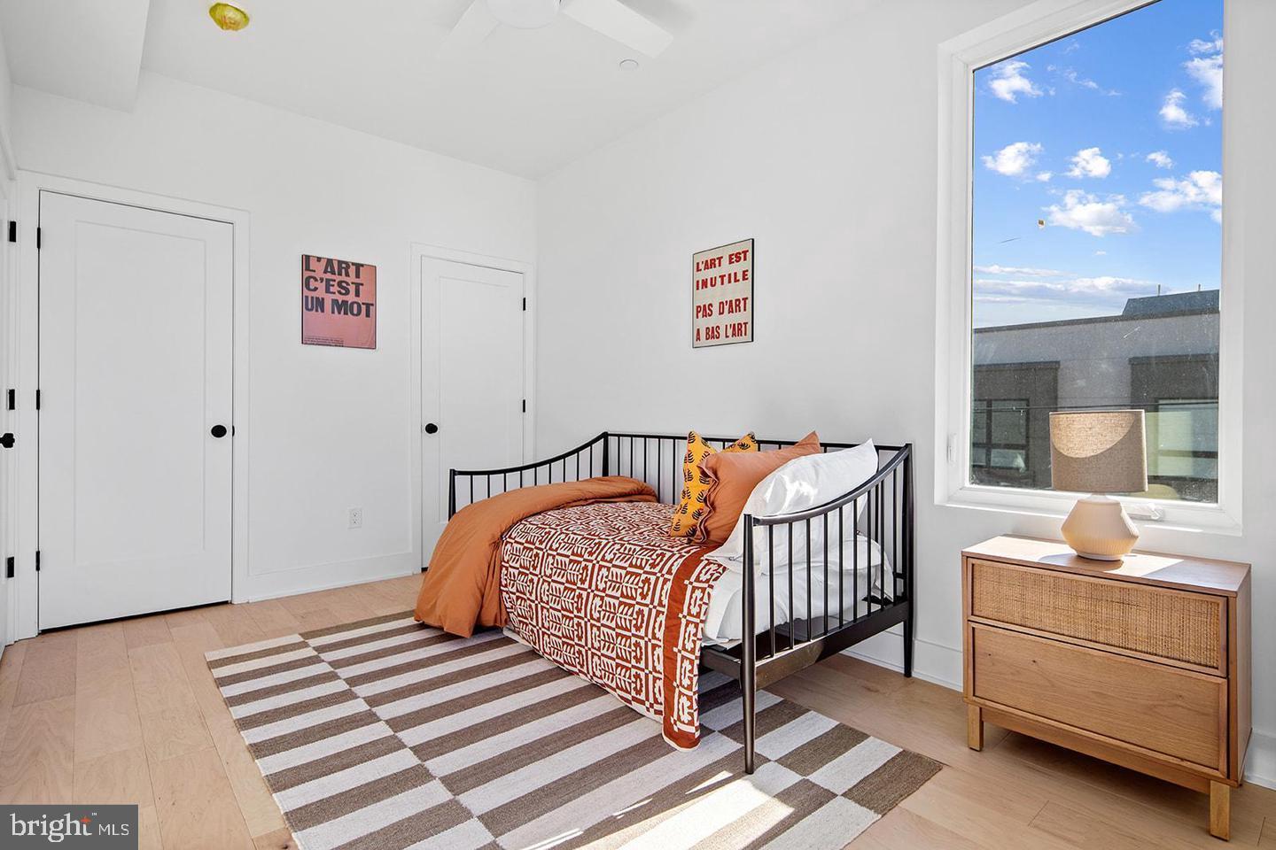 OLDE KENSINGTON - Residential