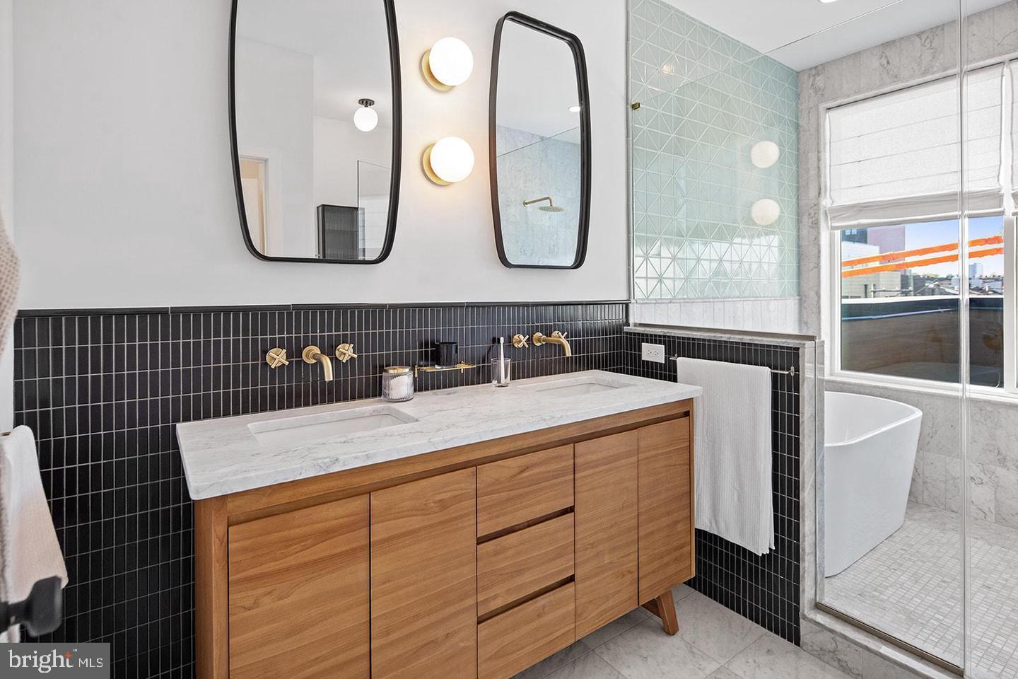 OLDE KENSINGTON - Residential