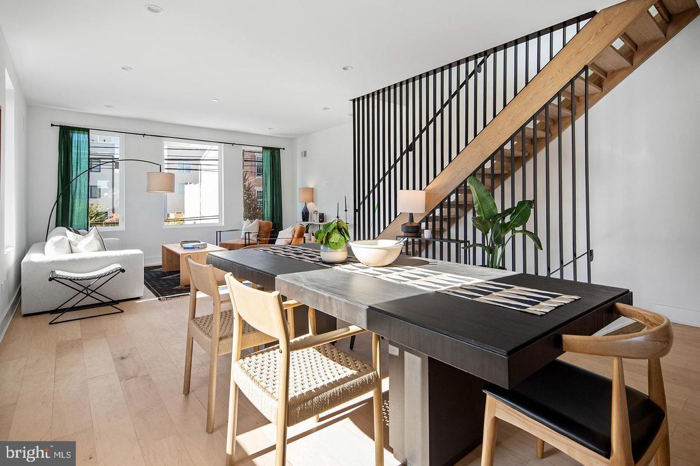 OLDE KENSINGTON - Residential