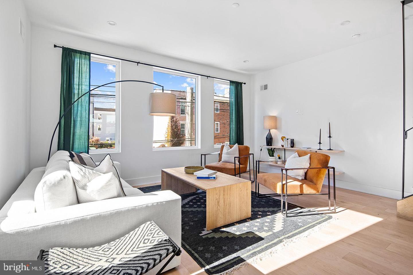 OLDE KENSINGTON - Residential