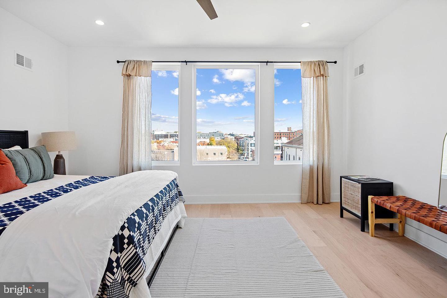 OLDE KENSINGTON - Residential