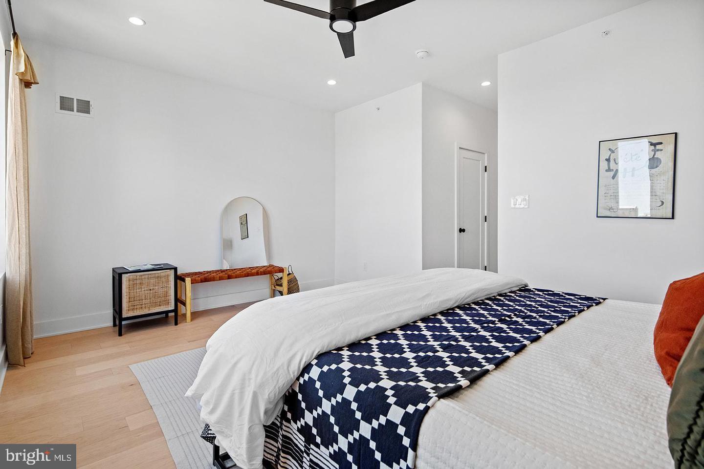 OLDE KENSINGTON - Residential