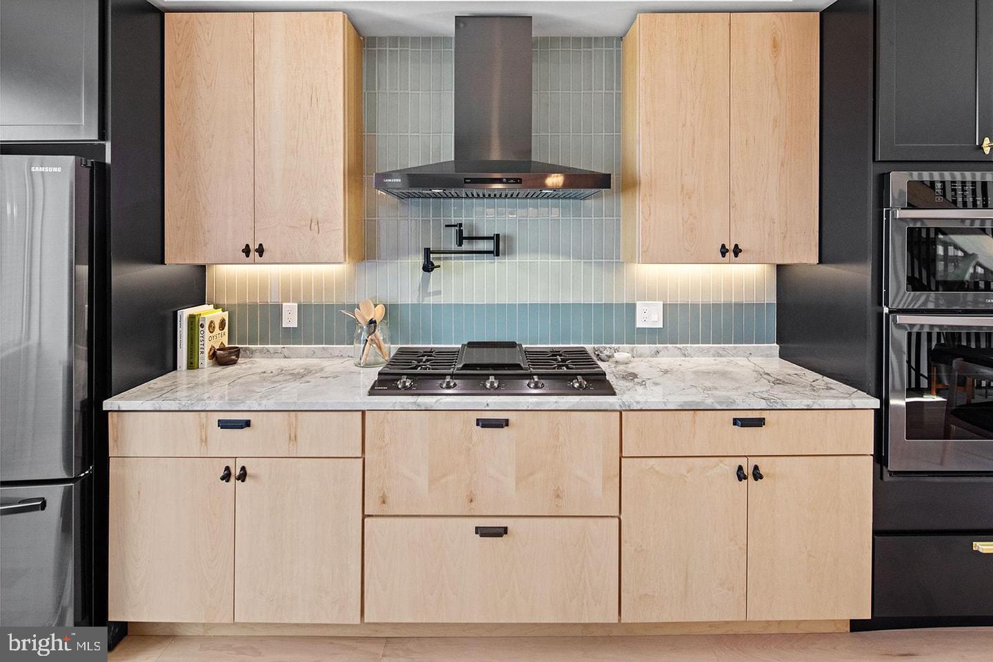 OLDE KENSINGTON - Residential