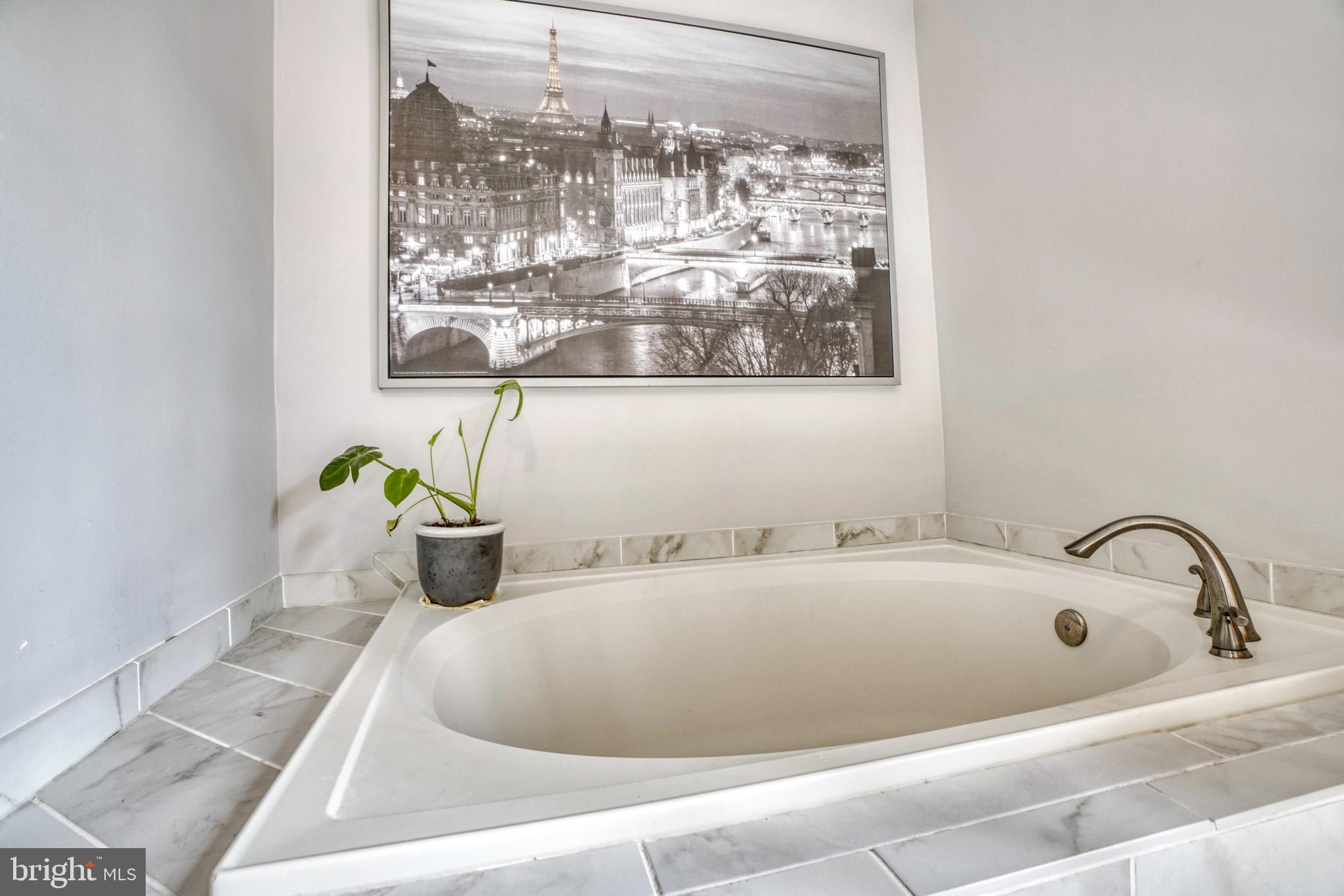 UPPER FELLS POINT - Residential