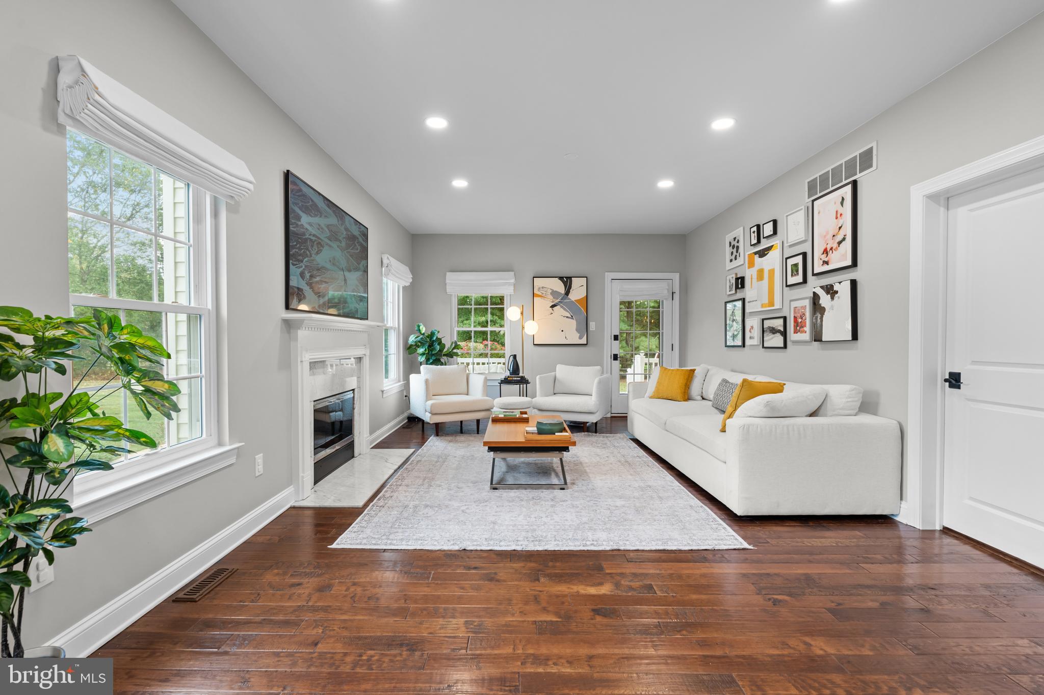 FOX HUNT ESTS - Residential