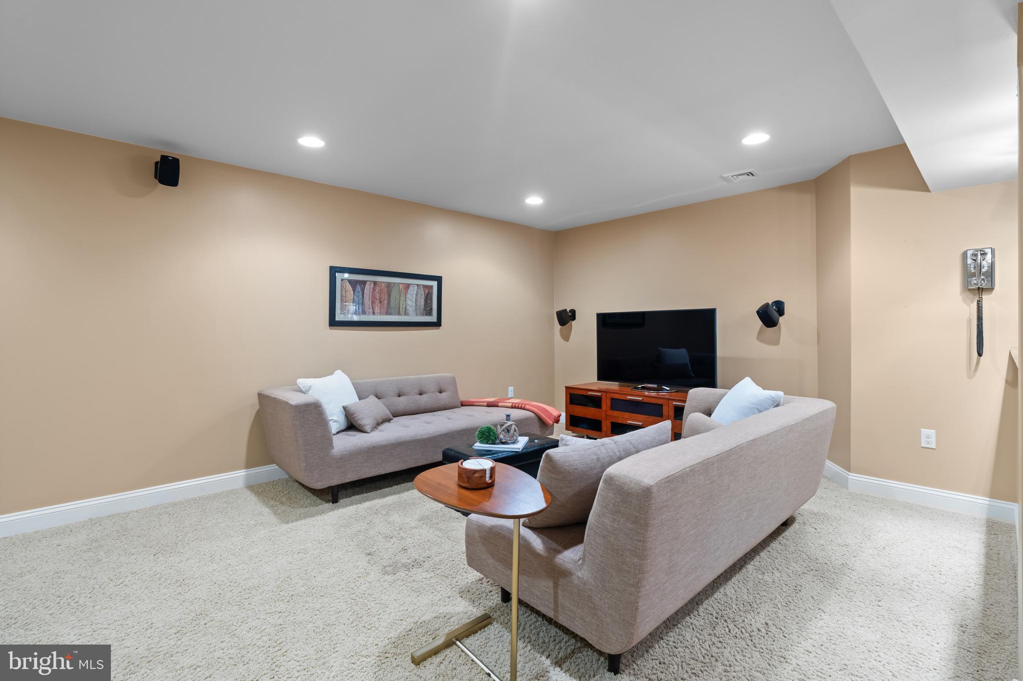 FOX HUNT ESTS - Residential