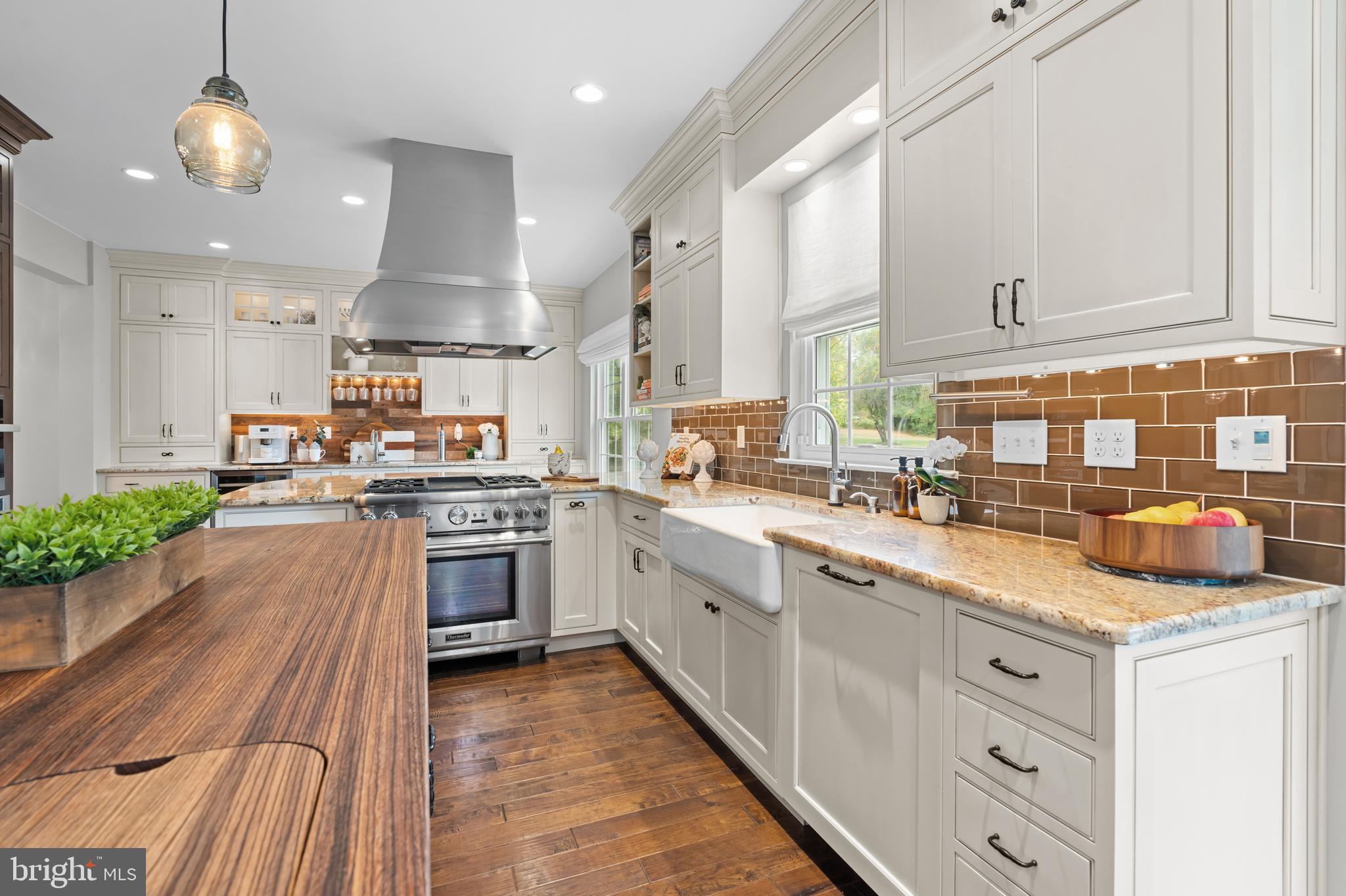 FOX HUNT ESTS - Residential