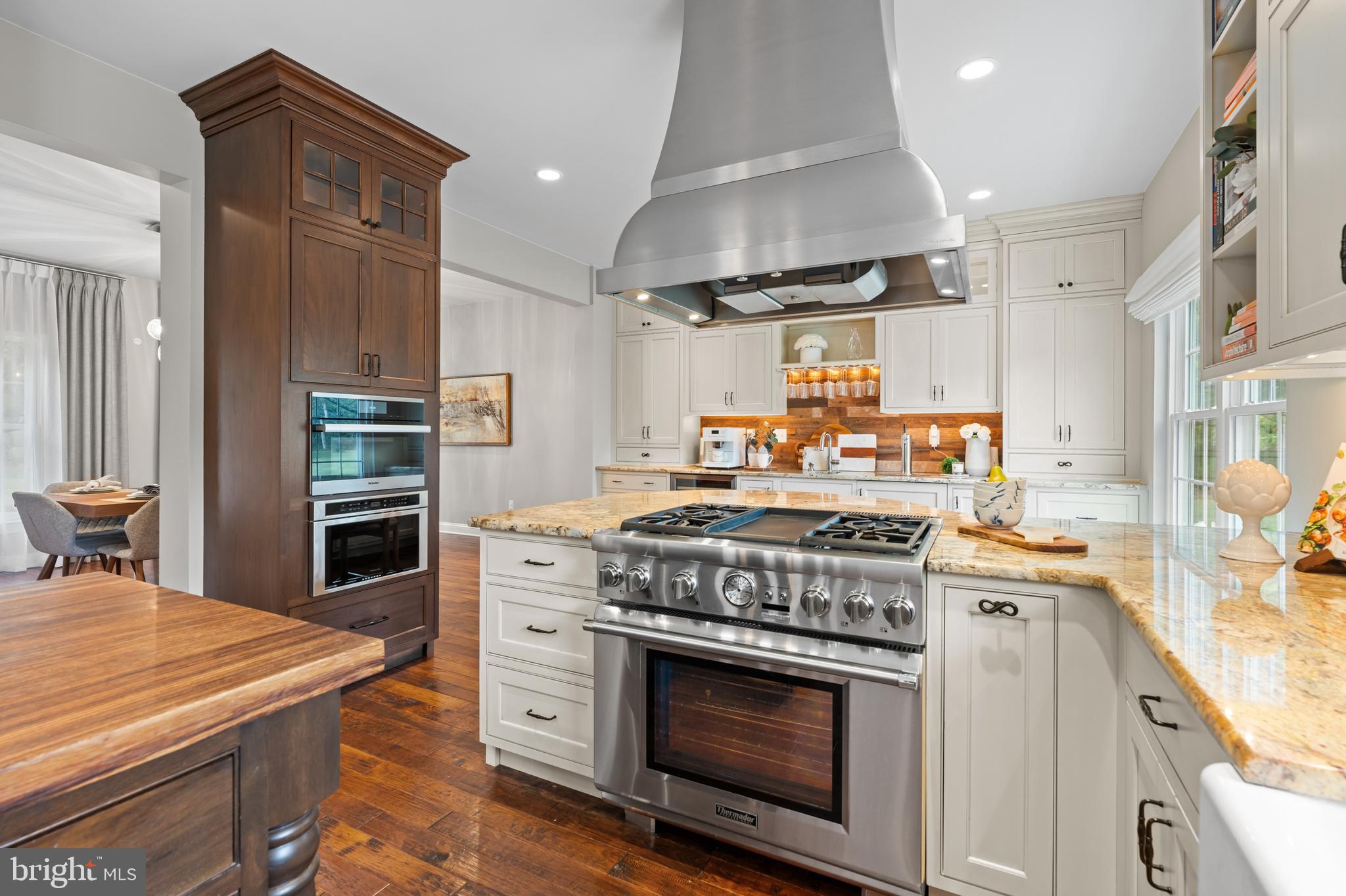 FOX HUNT ESTS - Residential