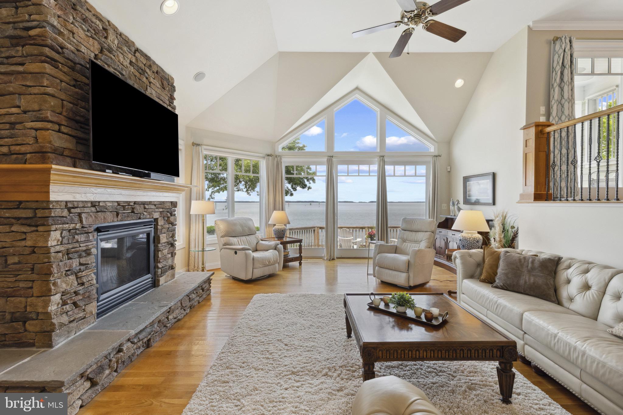 NARROWS POINTE - Residential