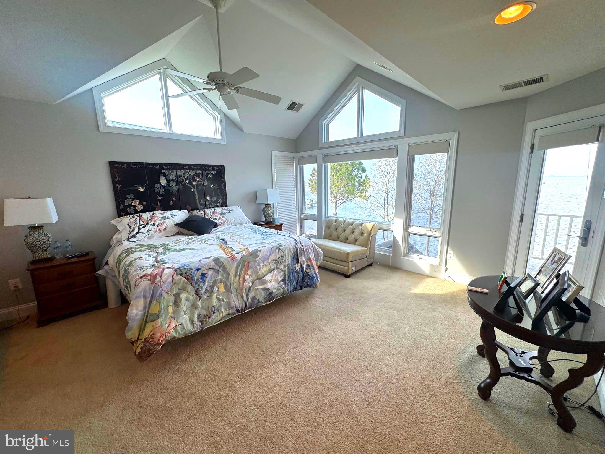 NARROWS POINTE - Residential