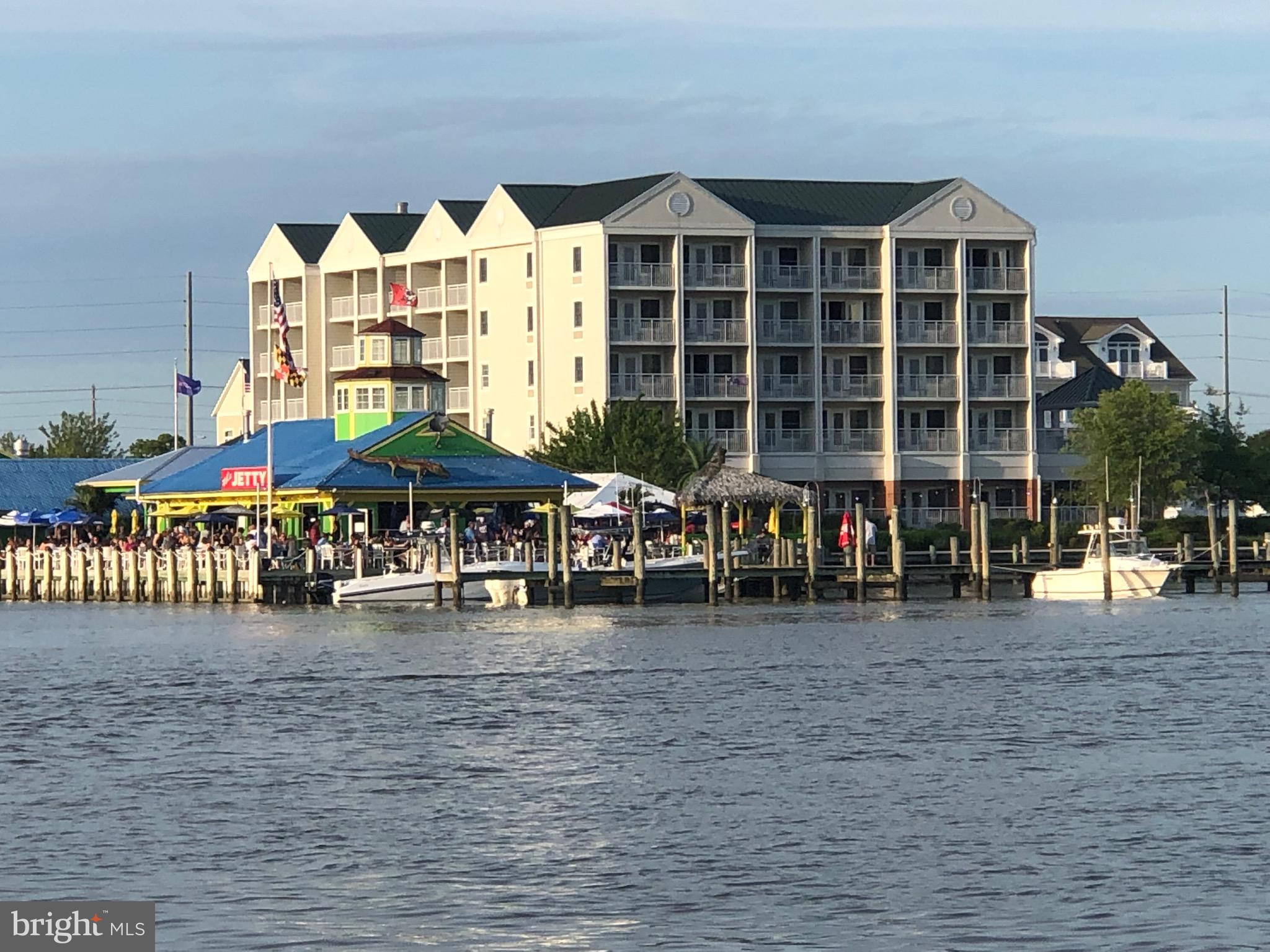 NARROWS POINTE - Residential