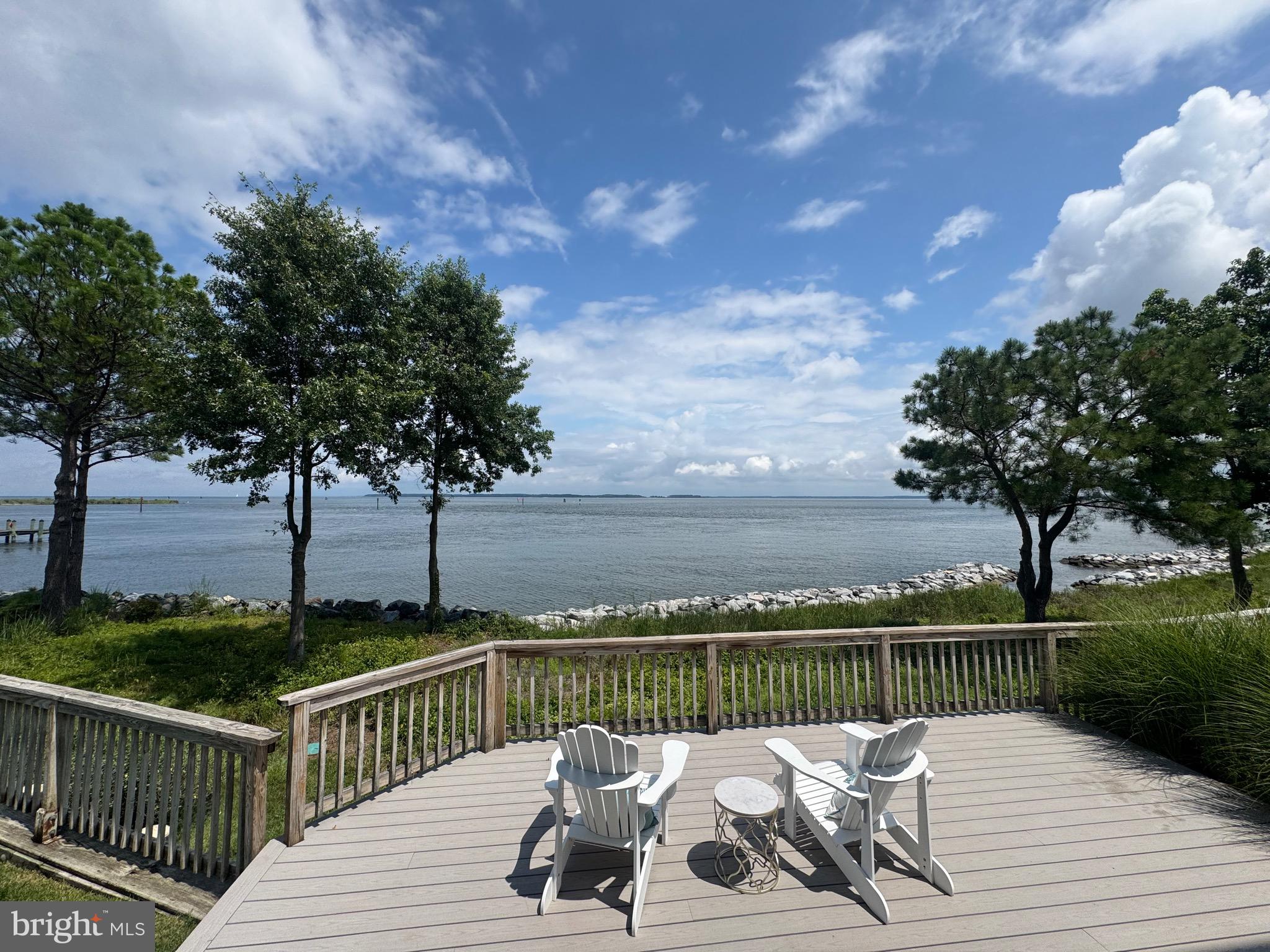 NARROWS POINTE - Residential