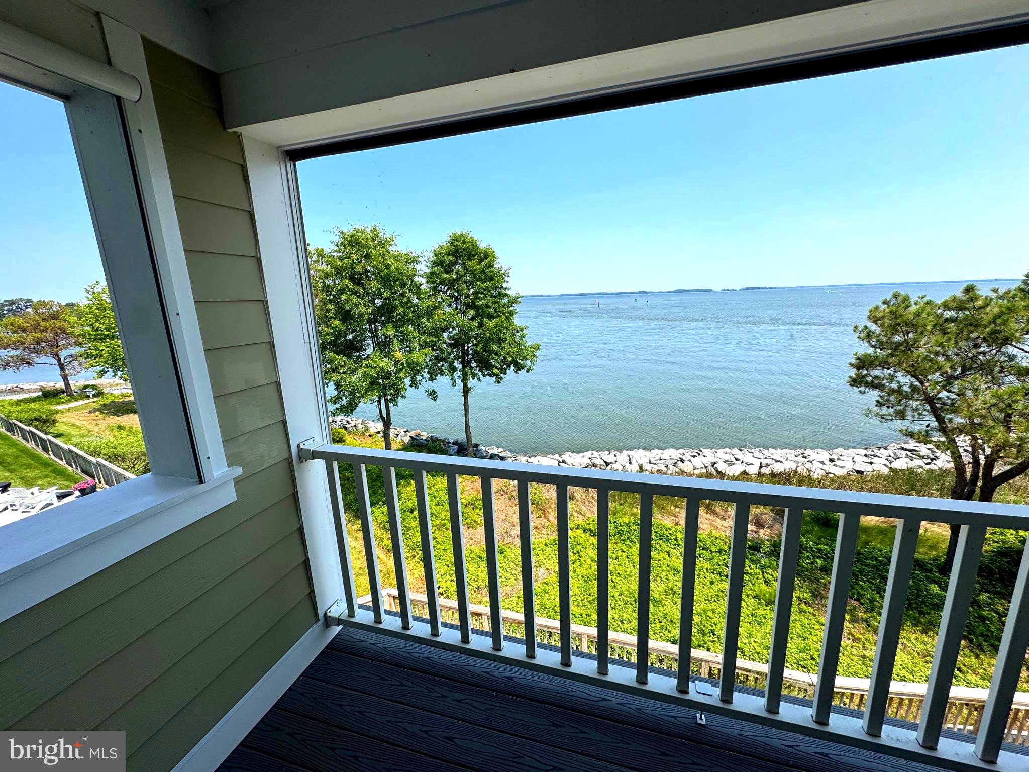 NARROWS POINTE - Residential