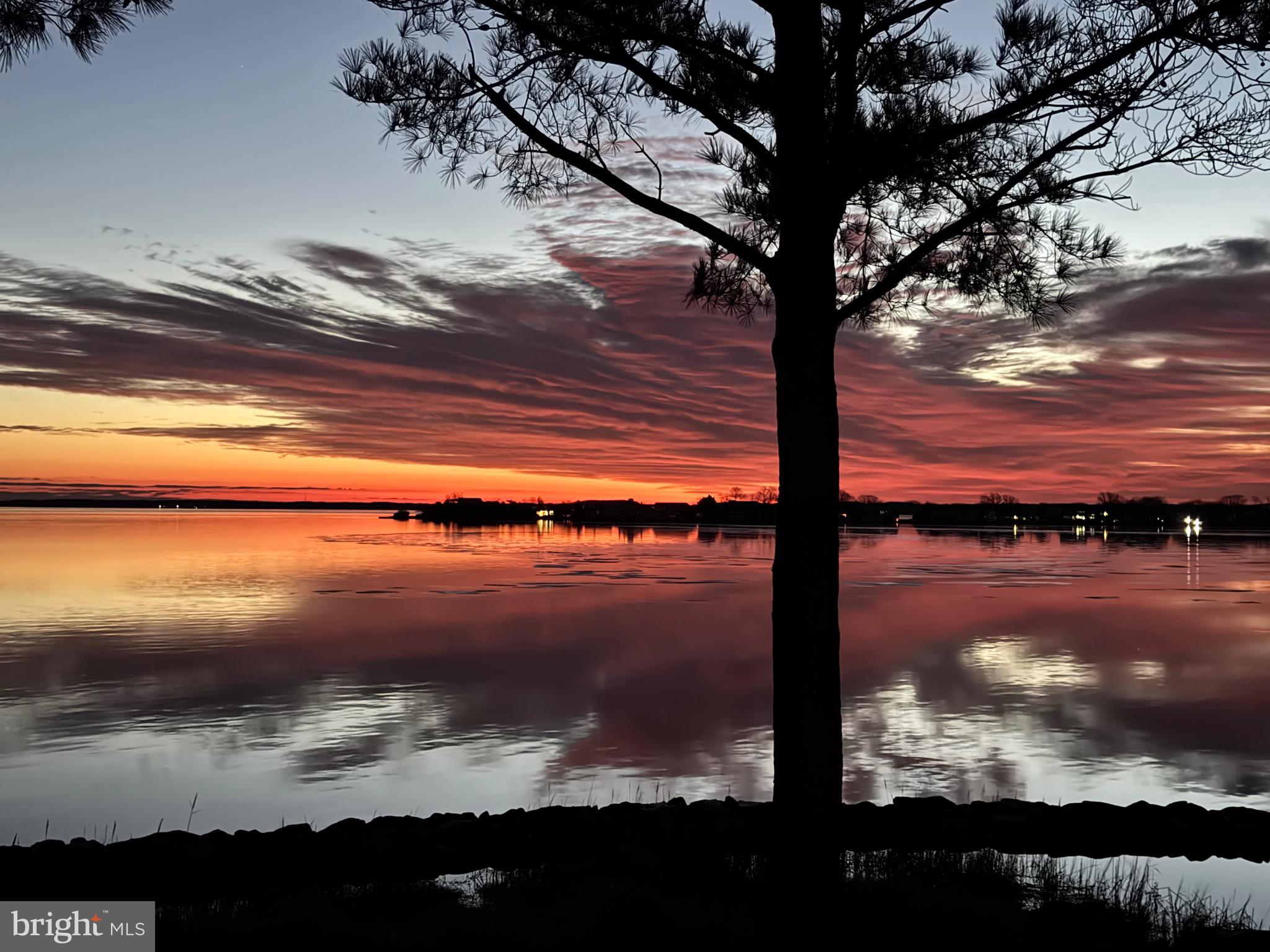 NARROWS POINTE - Residential
