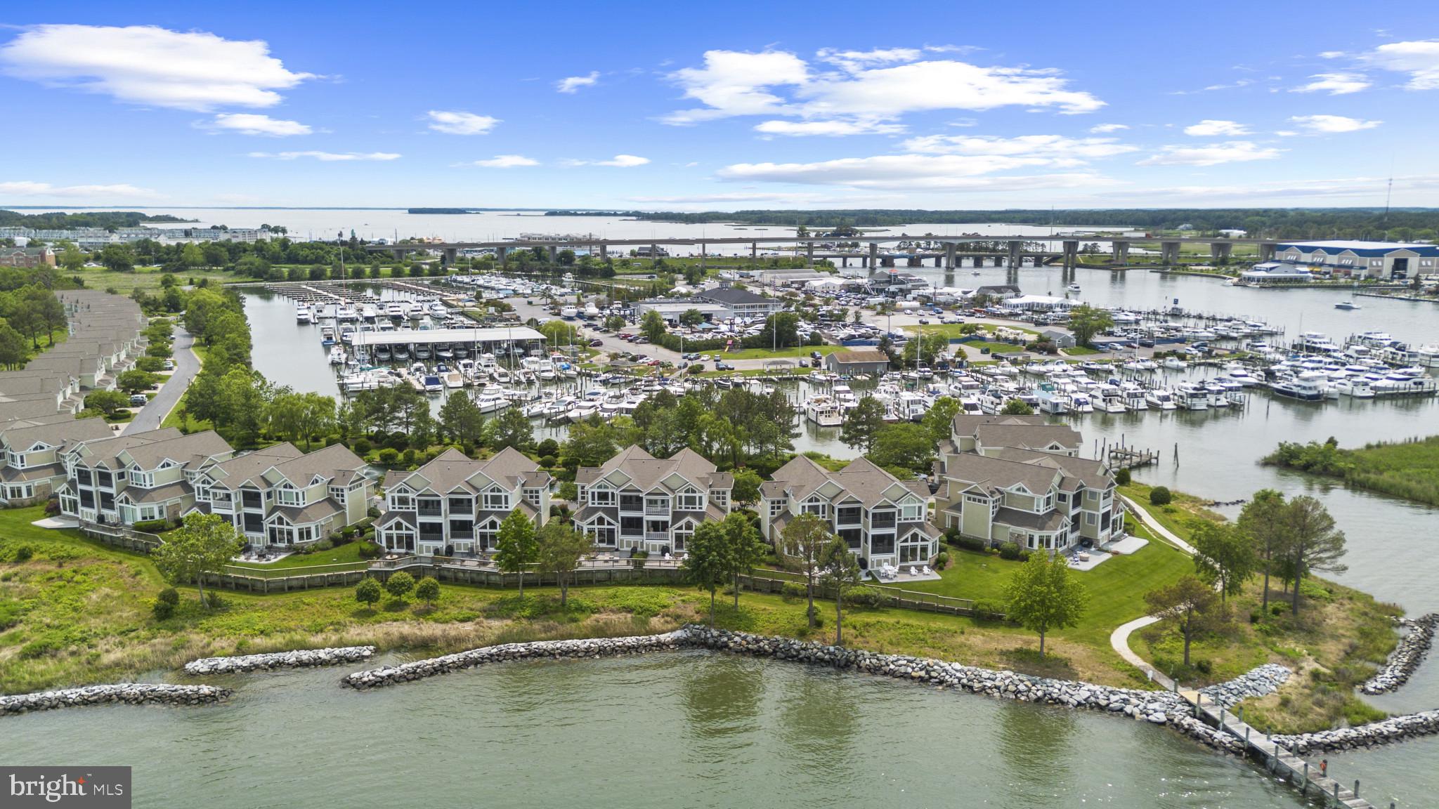 NARROWS POINTE - Residential