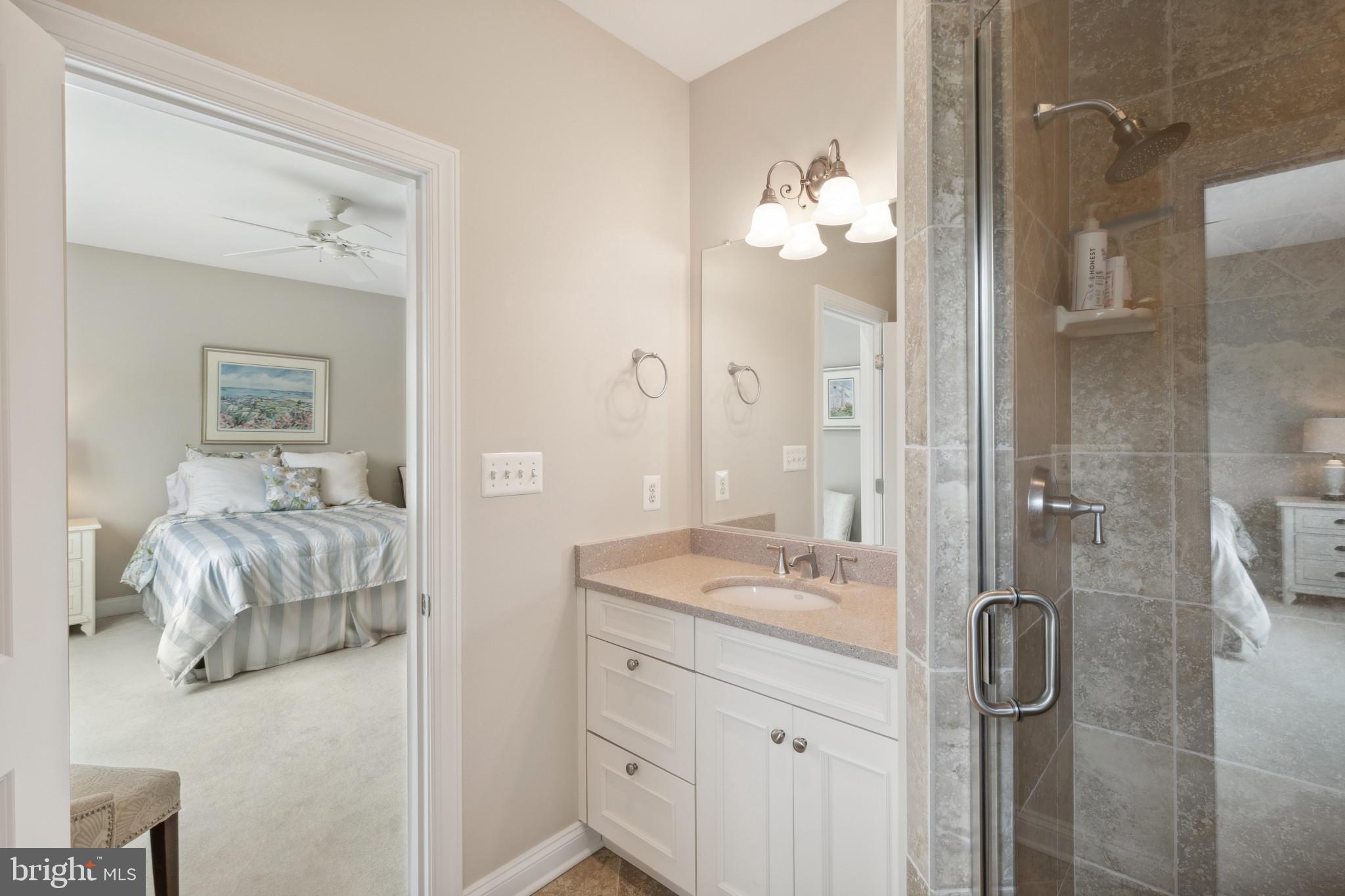 NARROWS POINTE - Residential