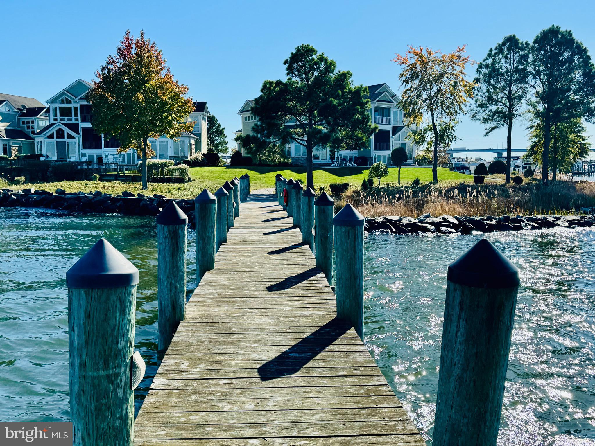 NARROWS POINTE - Residential