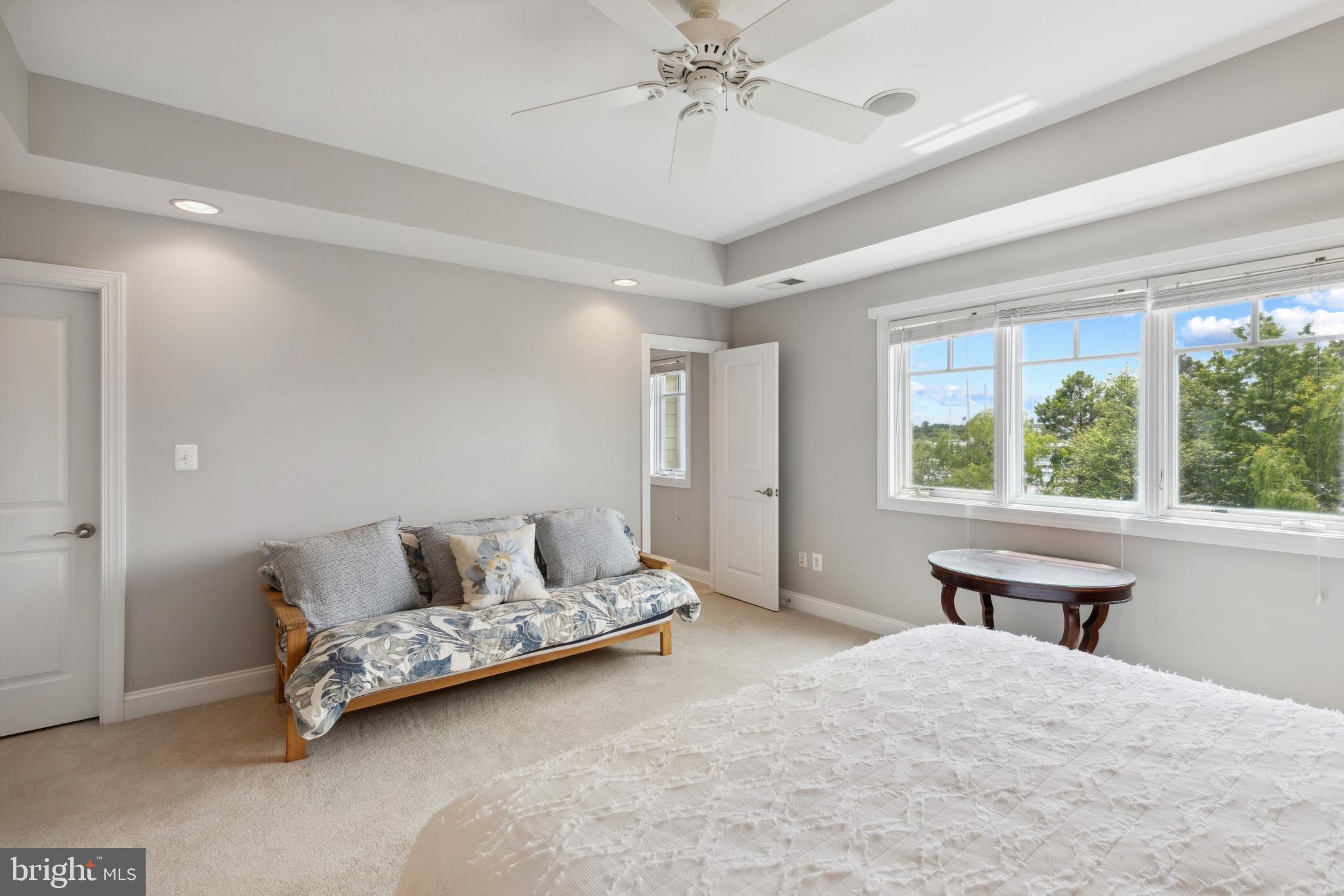 NARROWS POINTE - Residential