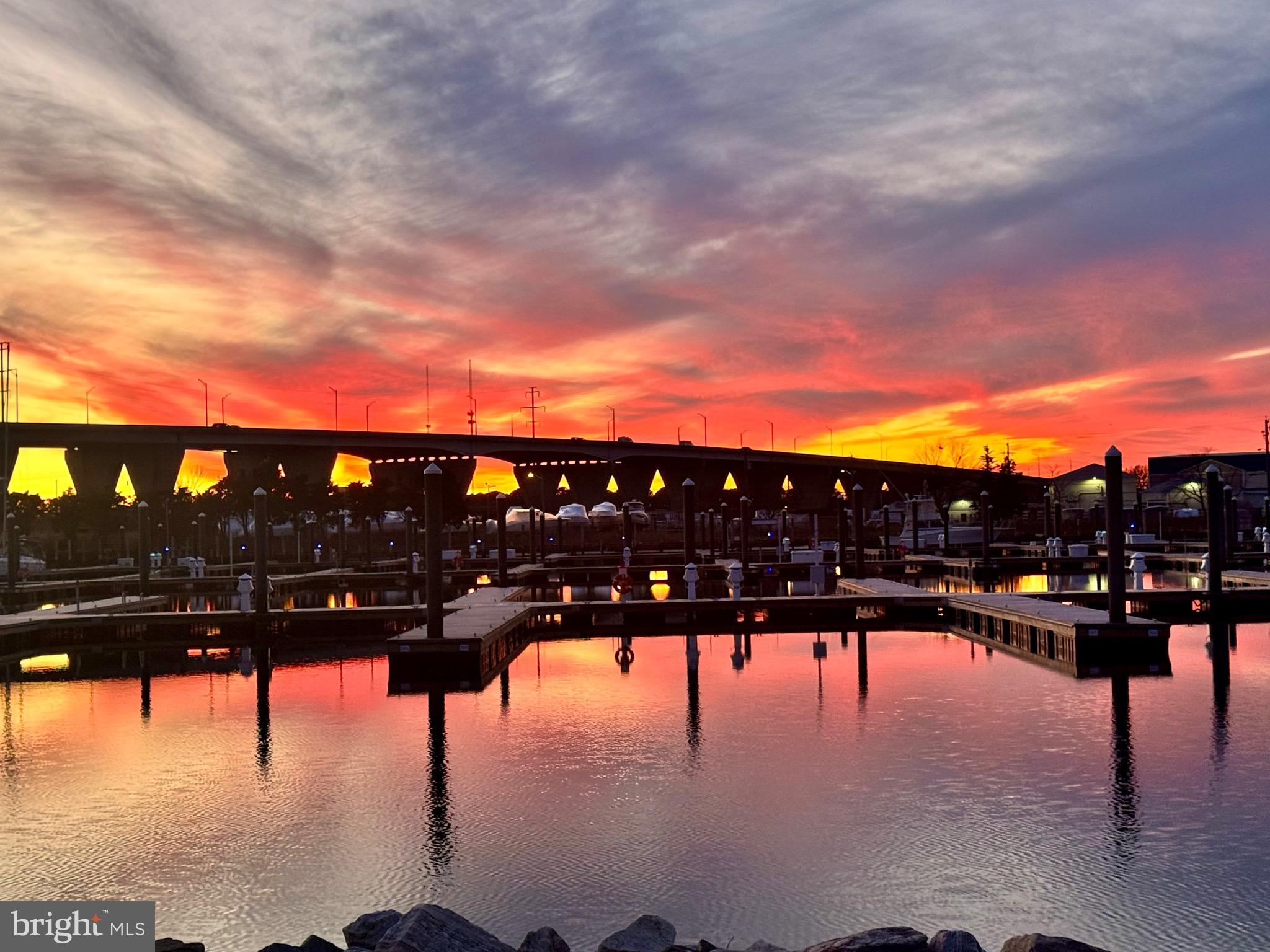 NARROWS POINTE - Residential