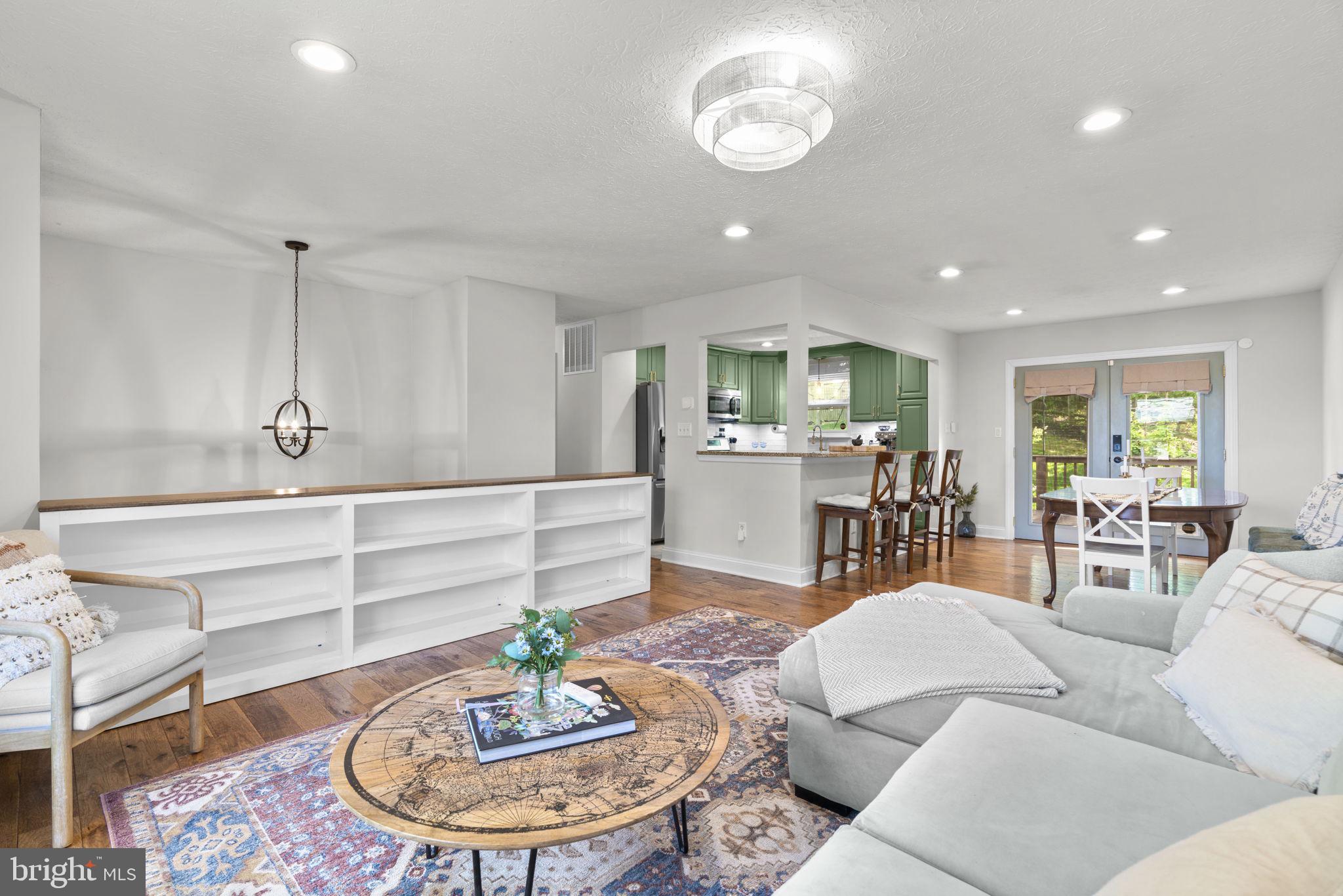 CANBURY WOODS - Residential