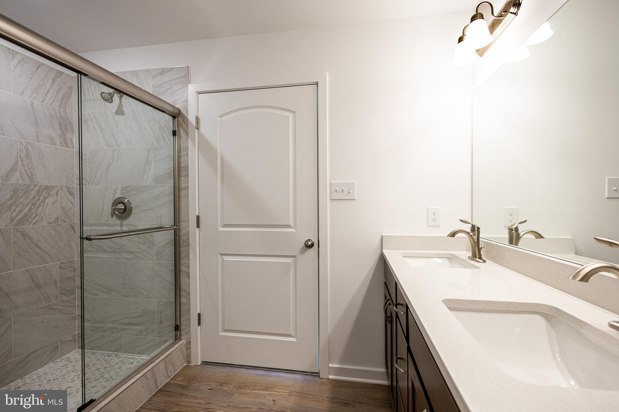 CARDINAL POINTE - Residential