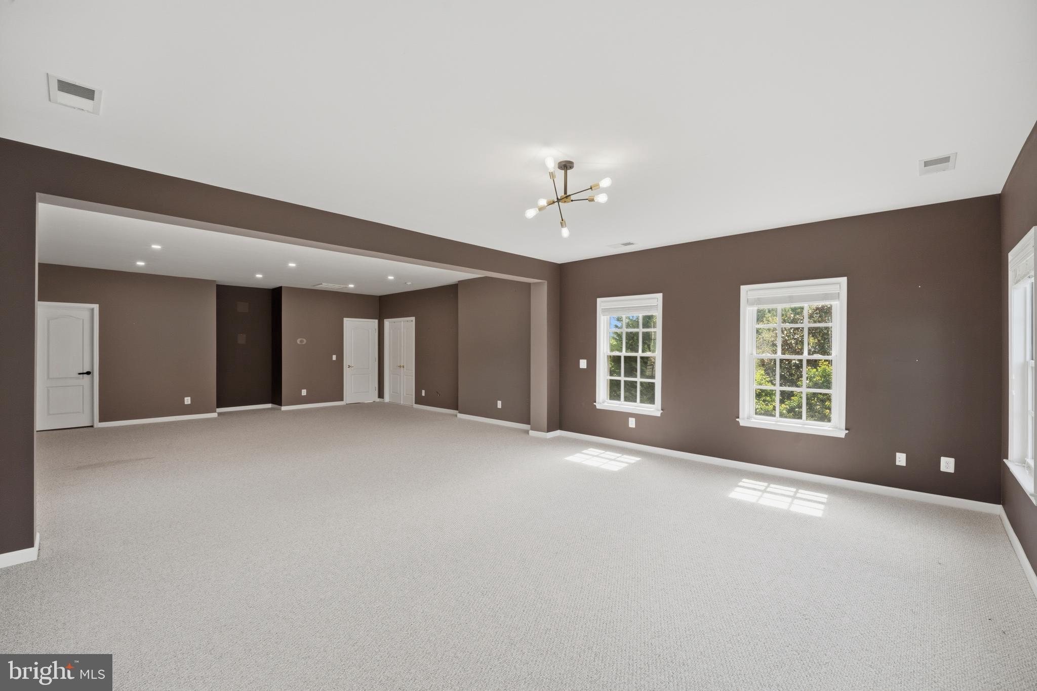 NEW BRISTOW VILLAGE - Residential