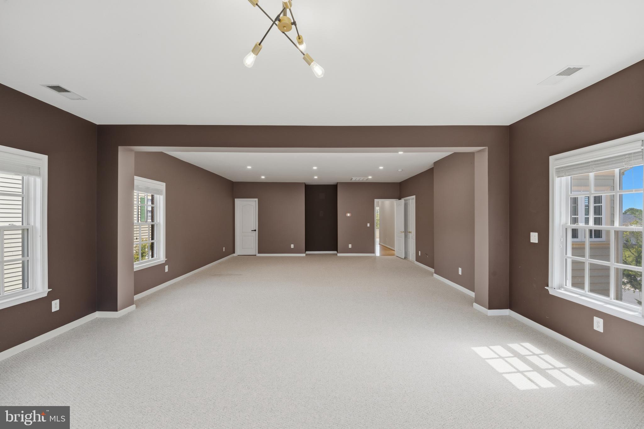NEW BRISTOW VILLAGE - Residential