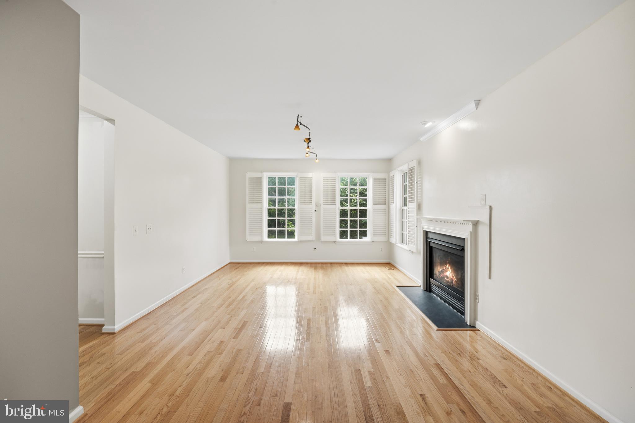 NEW BRISTOW VILLAGE - Residential