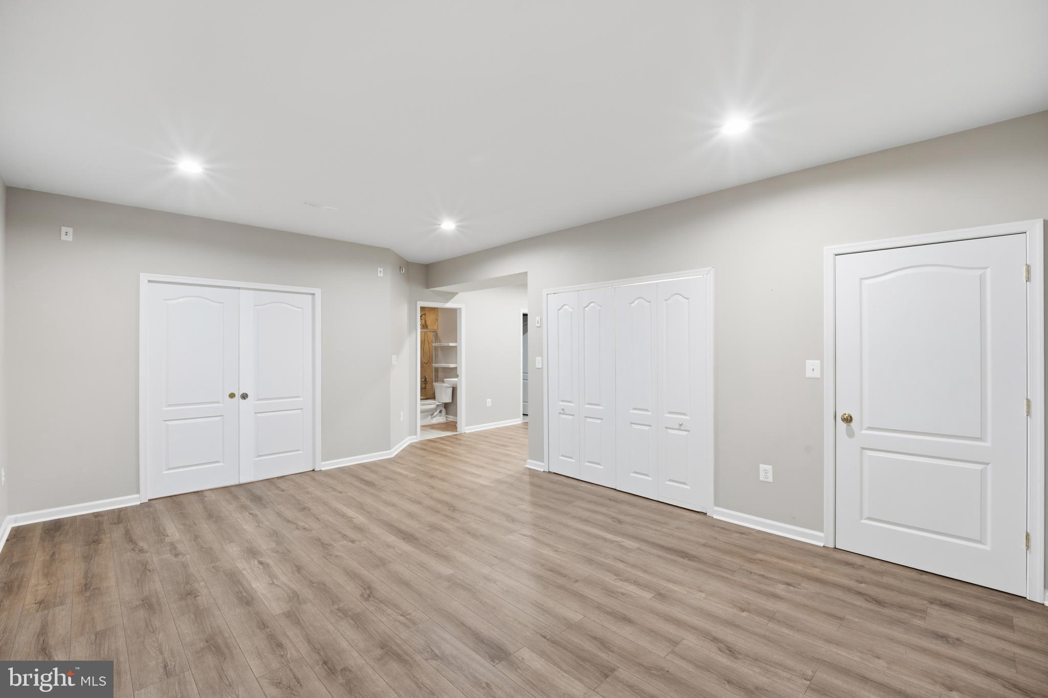 NEW BRISTOW VILLAGE - Residential