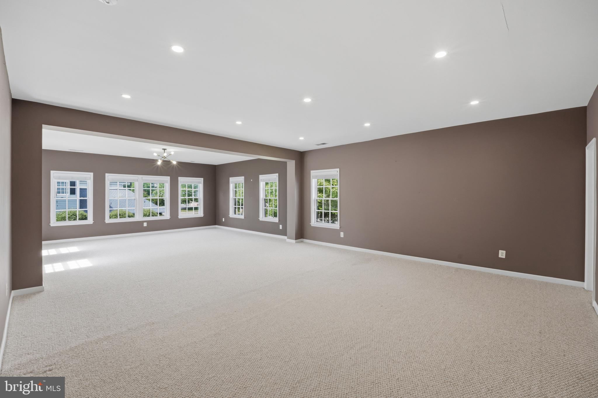 NEW BRISTOW VILLAGE - Residential