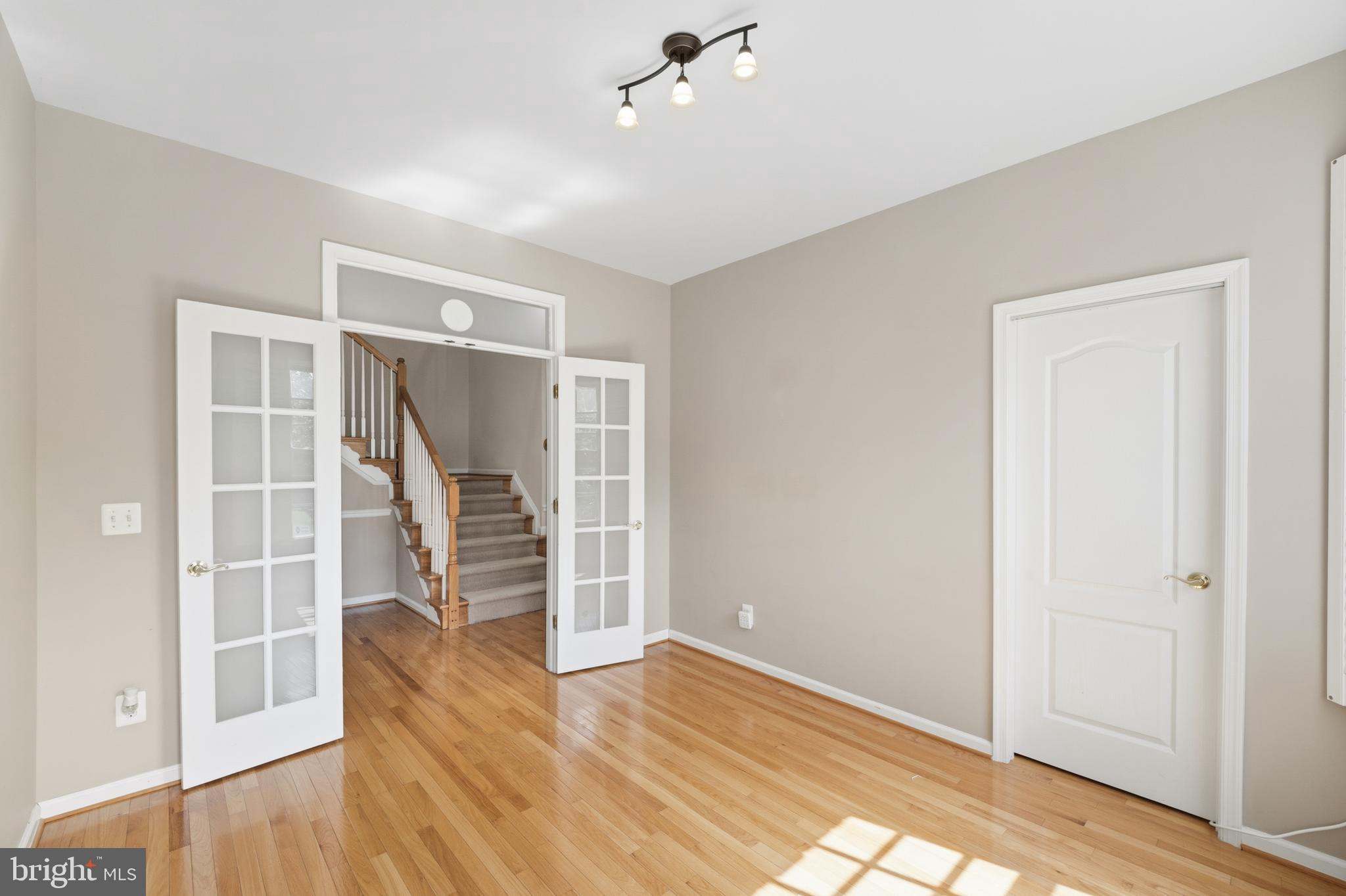 NEW BRISTOW VILLAGE - Residential