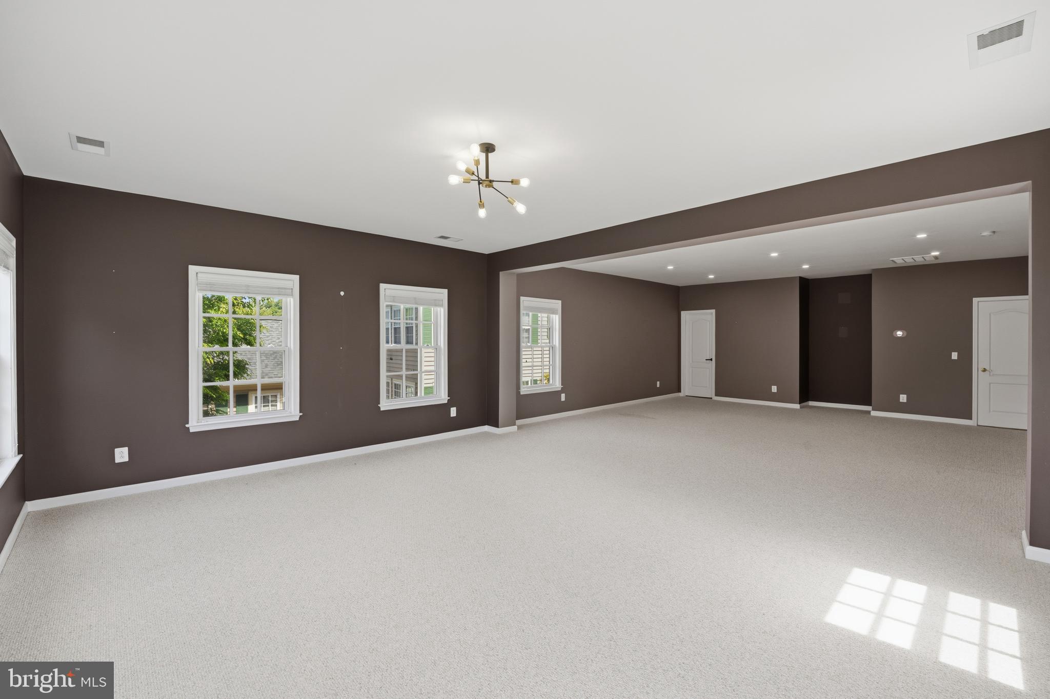 NEW BRISTOW VILLAGE - Residential