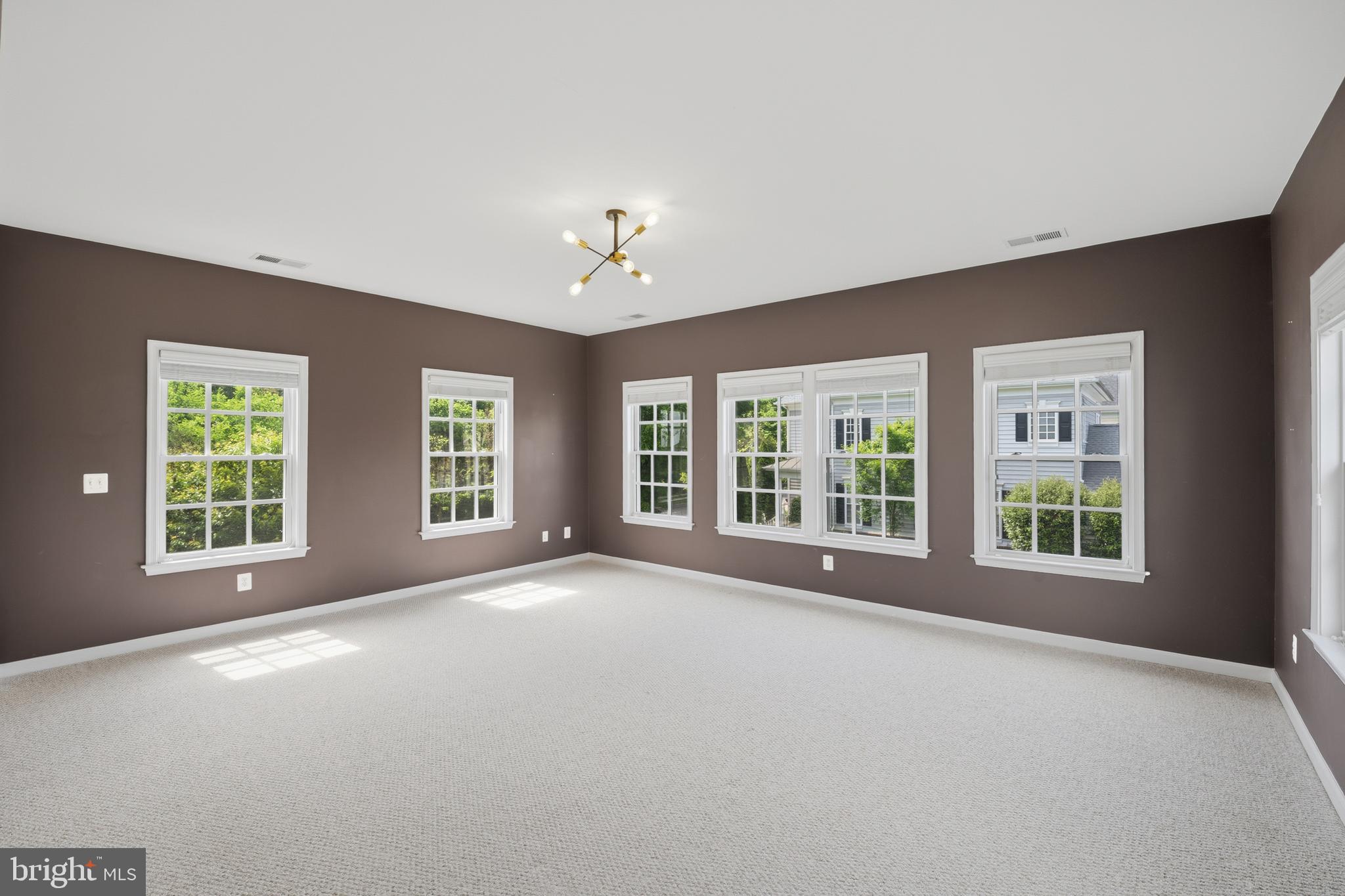 NEW BRISTOW VILLAGE - Residential