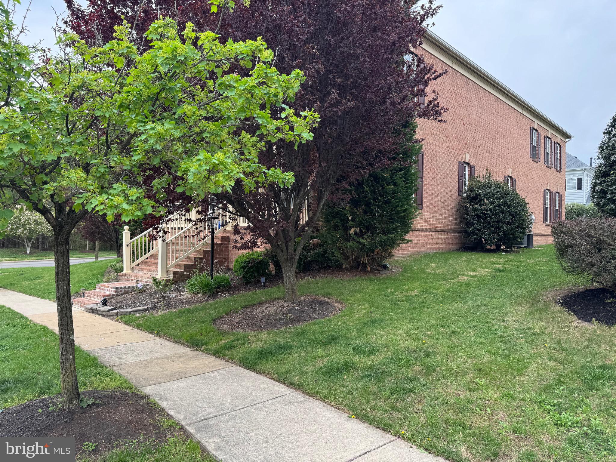 NEW BRISTOW VILLAGE - Residential