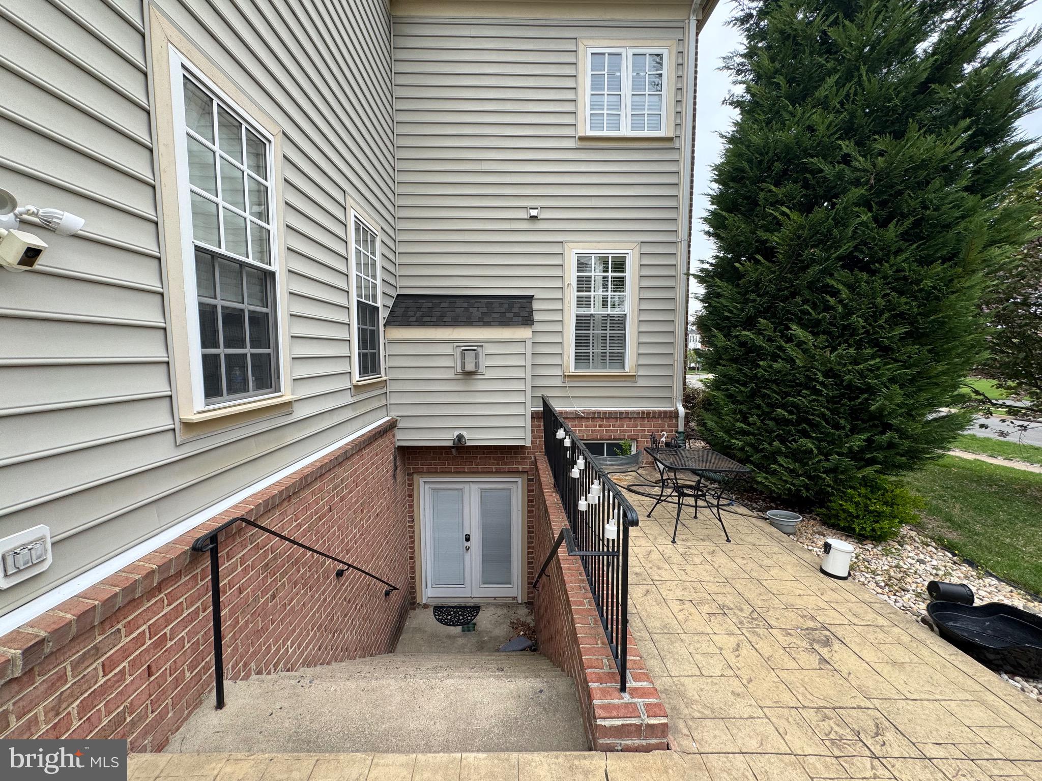 NEW BRISTOW VILLAGE - Residential