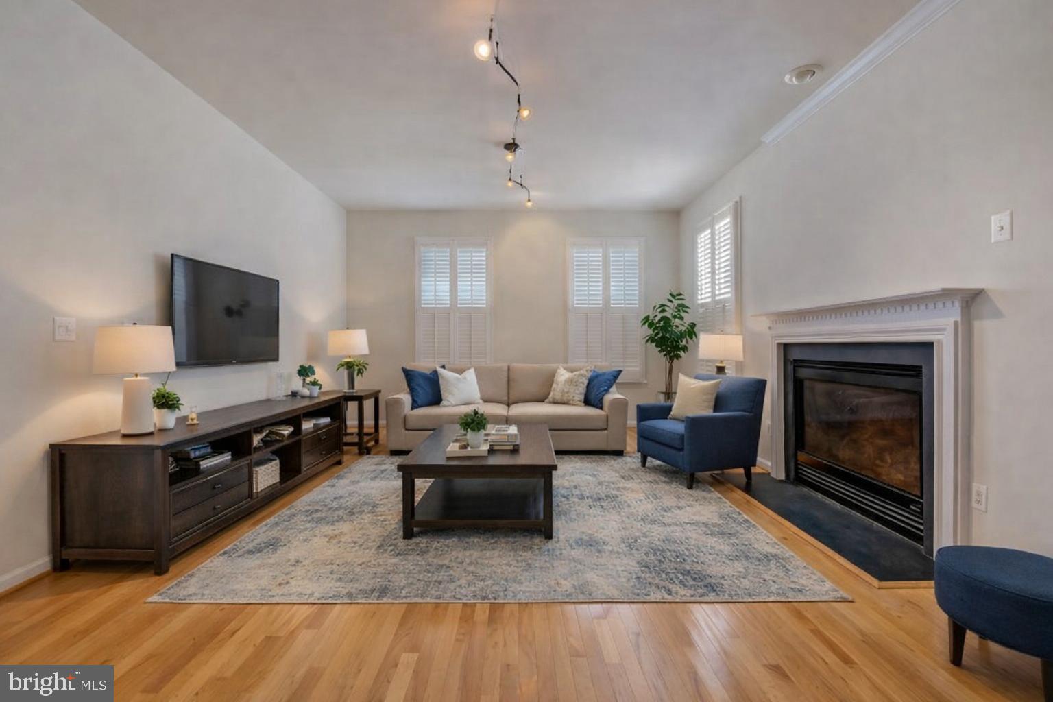 NEW BRISTOW VILLAGE - Residential