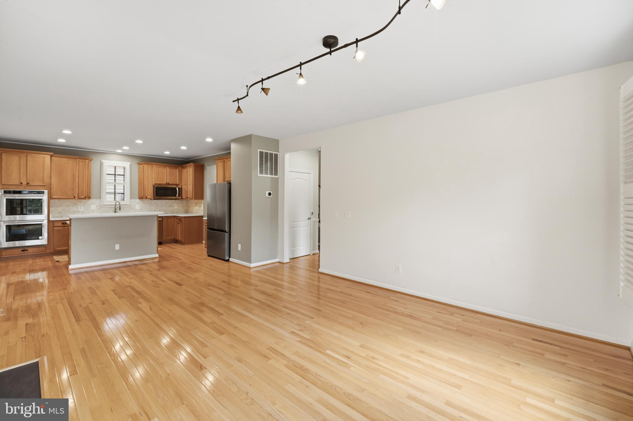 NEW BRISTOW VILLAGE - Residential