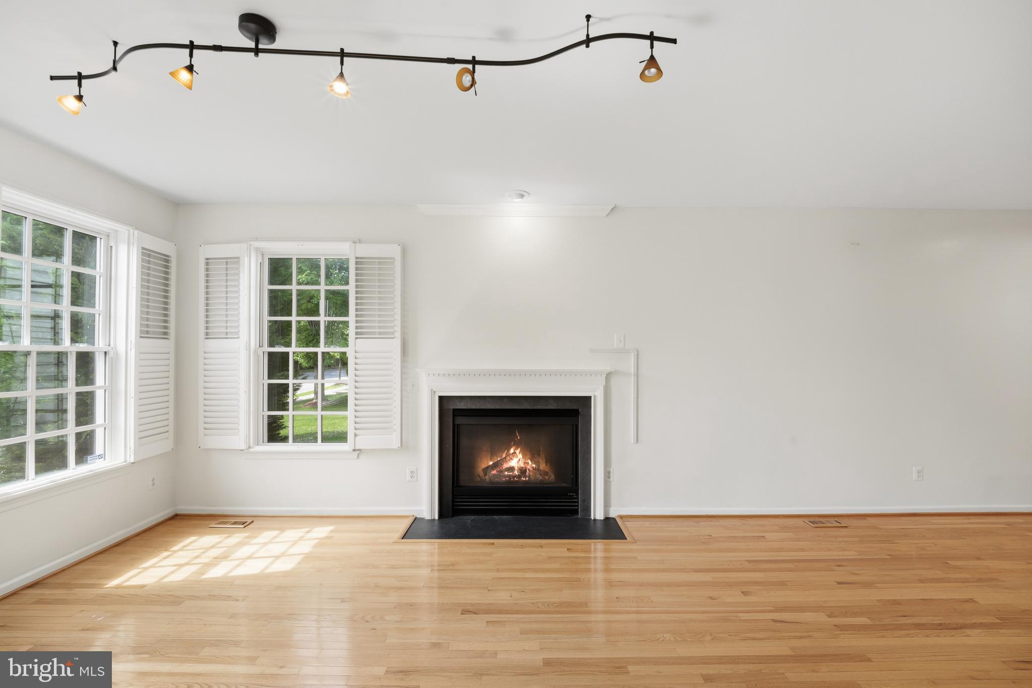 NEW BRISTOW VILLAGE - Residential
