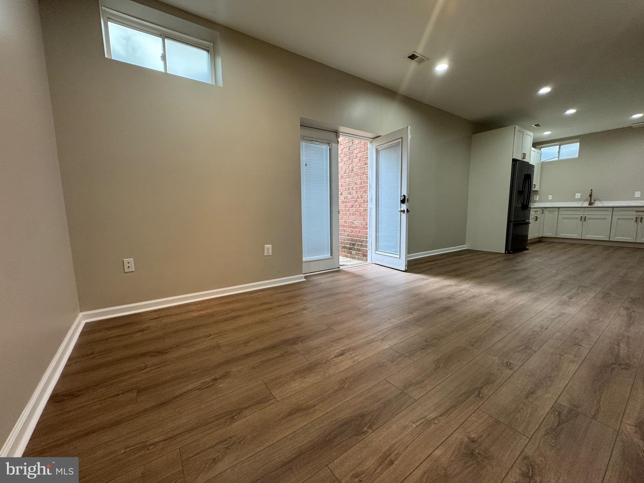 NEW BRISTOW VILLAGE - Residential