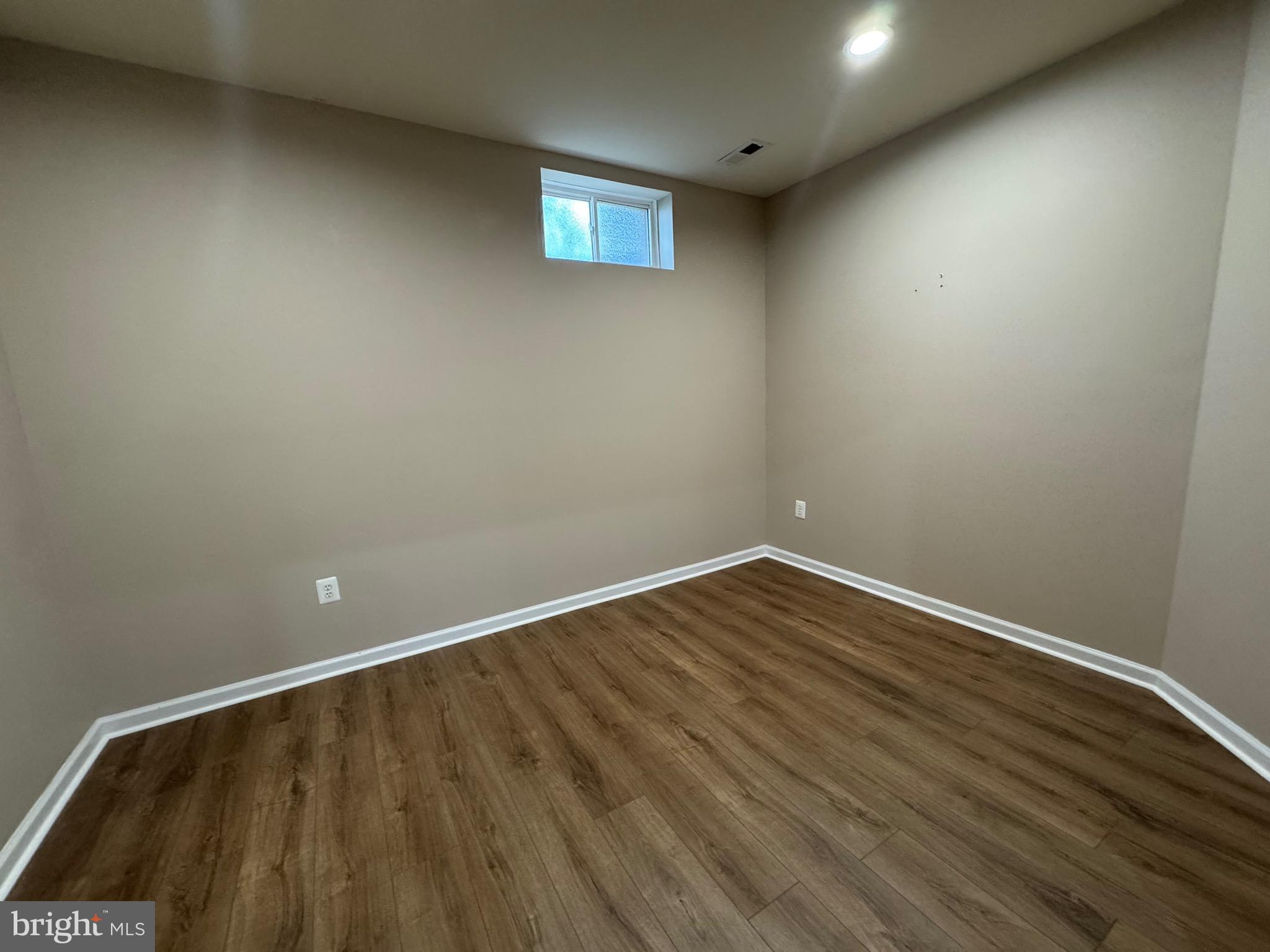 NEW BRISTOW VILLAGE - Residential