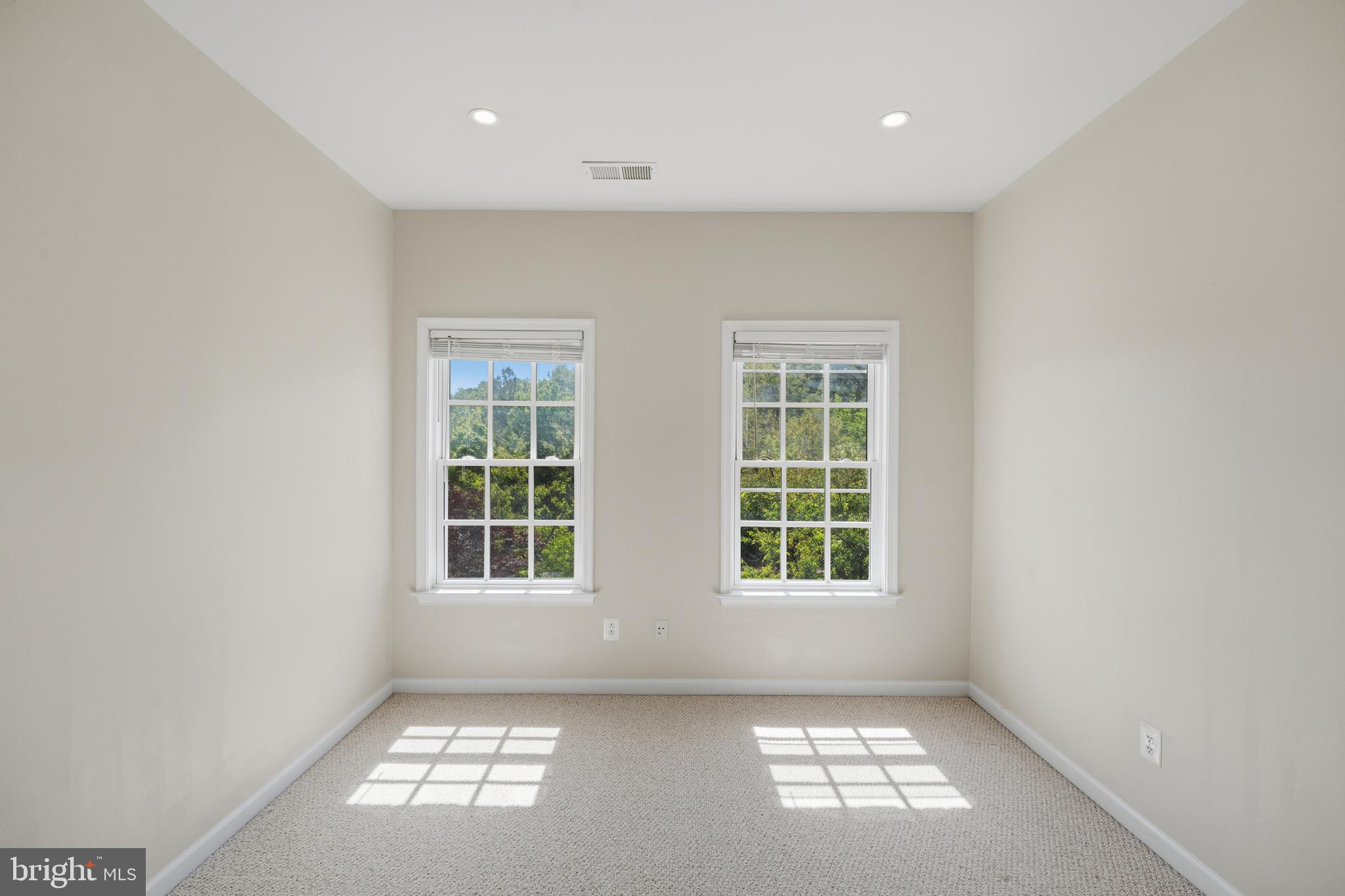 NEW BRISTOW VILLAGE - Residential