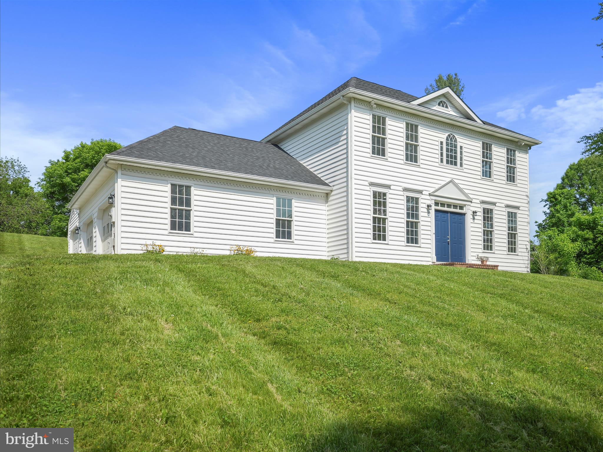 526 COLSTON DRIVE