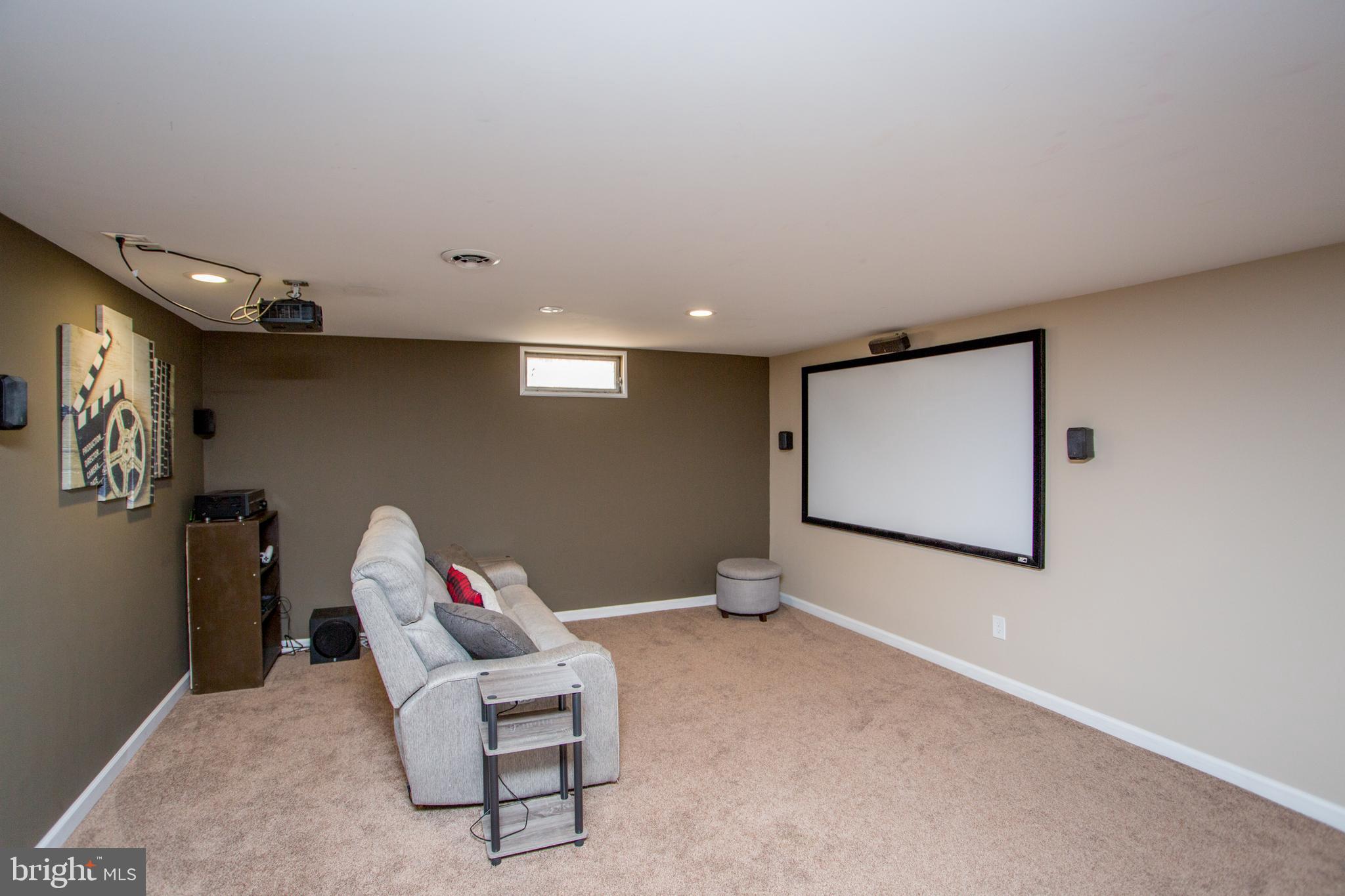 HIGHLAND TERR - Residential