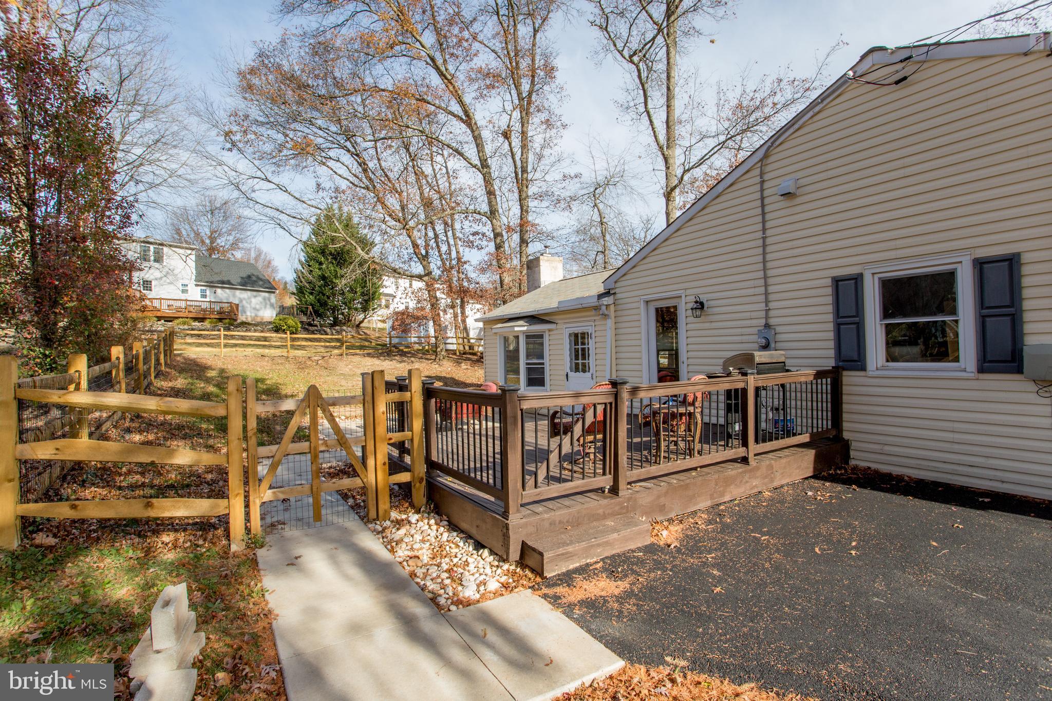 HIGHLAND TERR - Residential