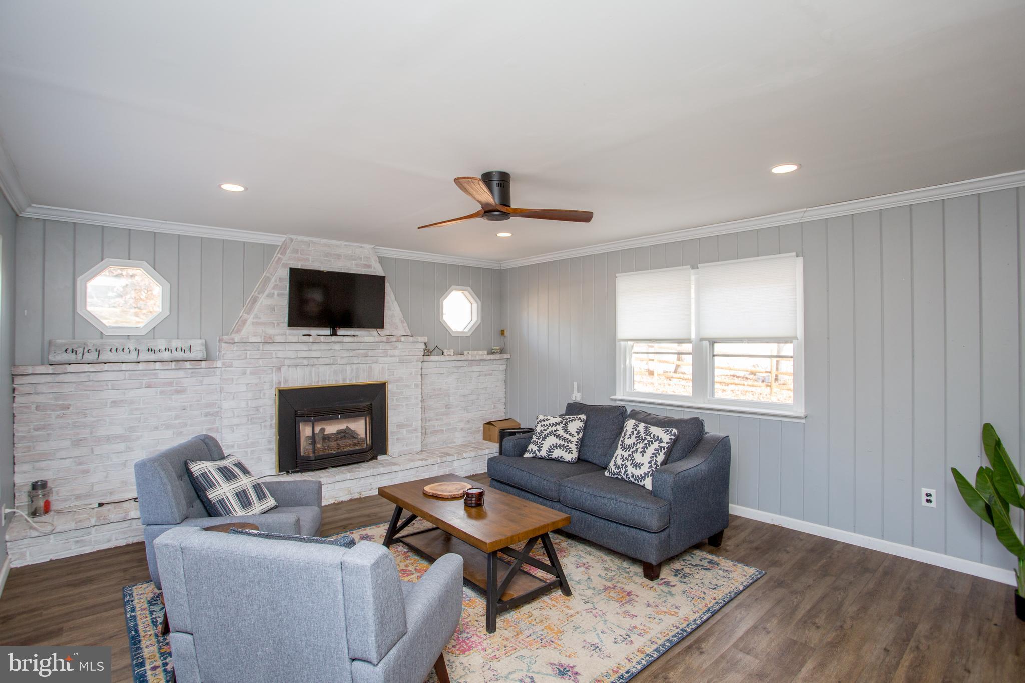 HIGHLAND TERR - Residential