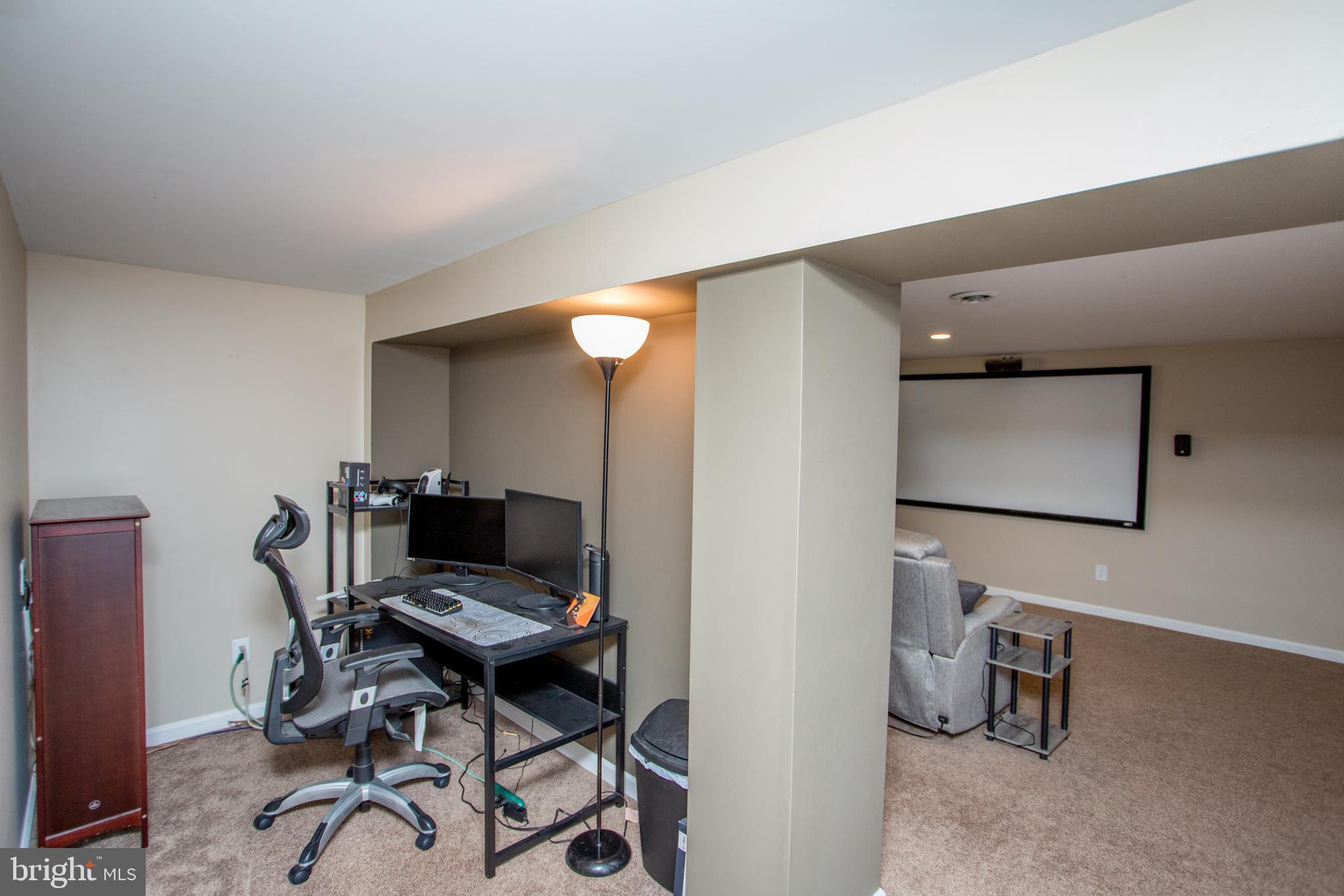 HIGHLAND TERR - Residential