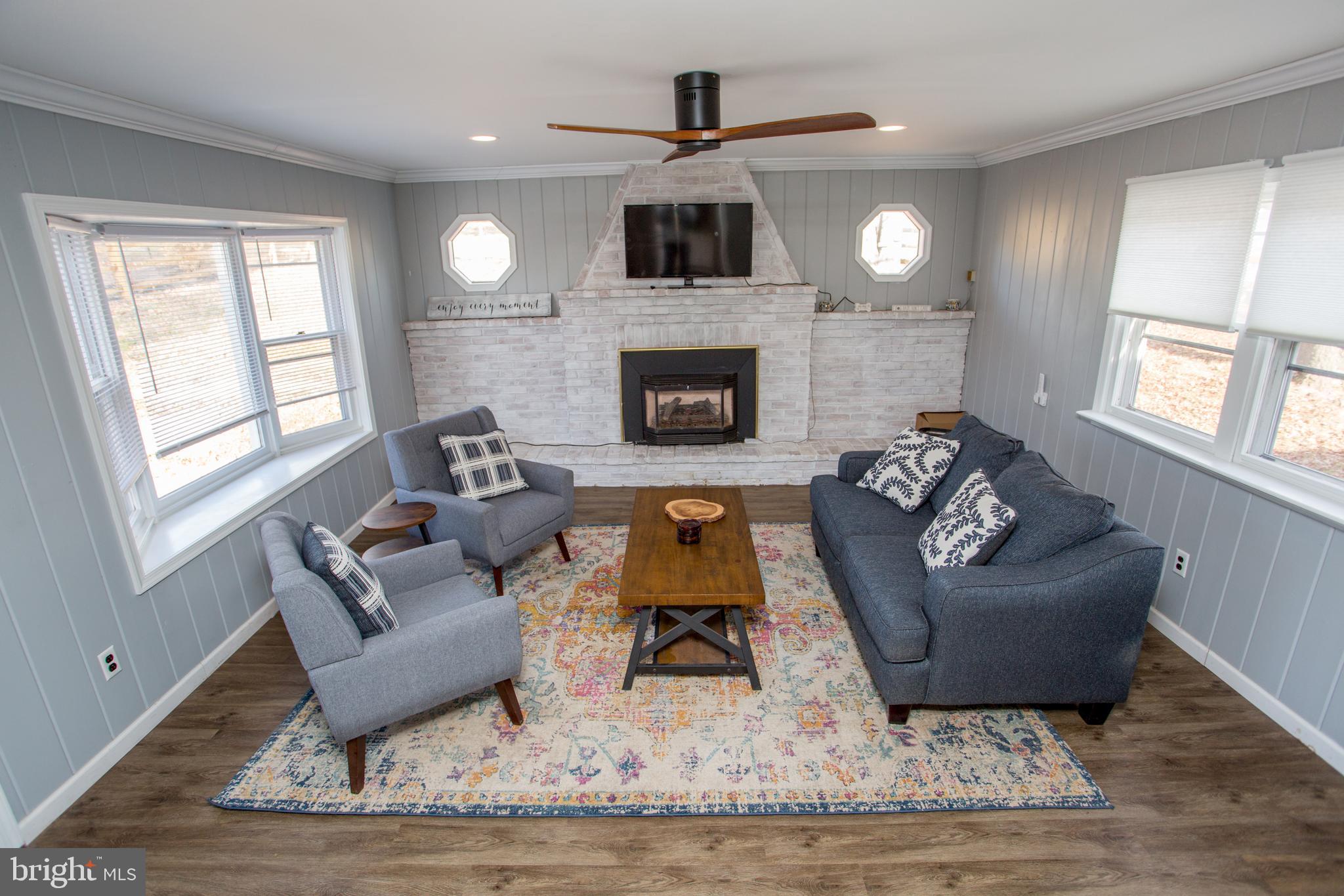 HIGHLAND TERR - Residential