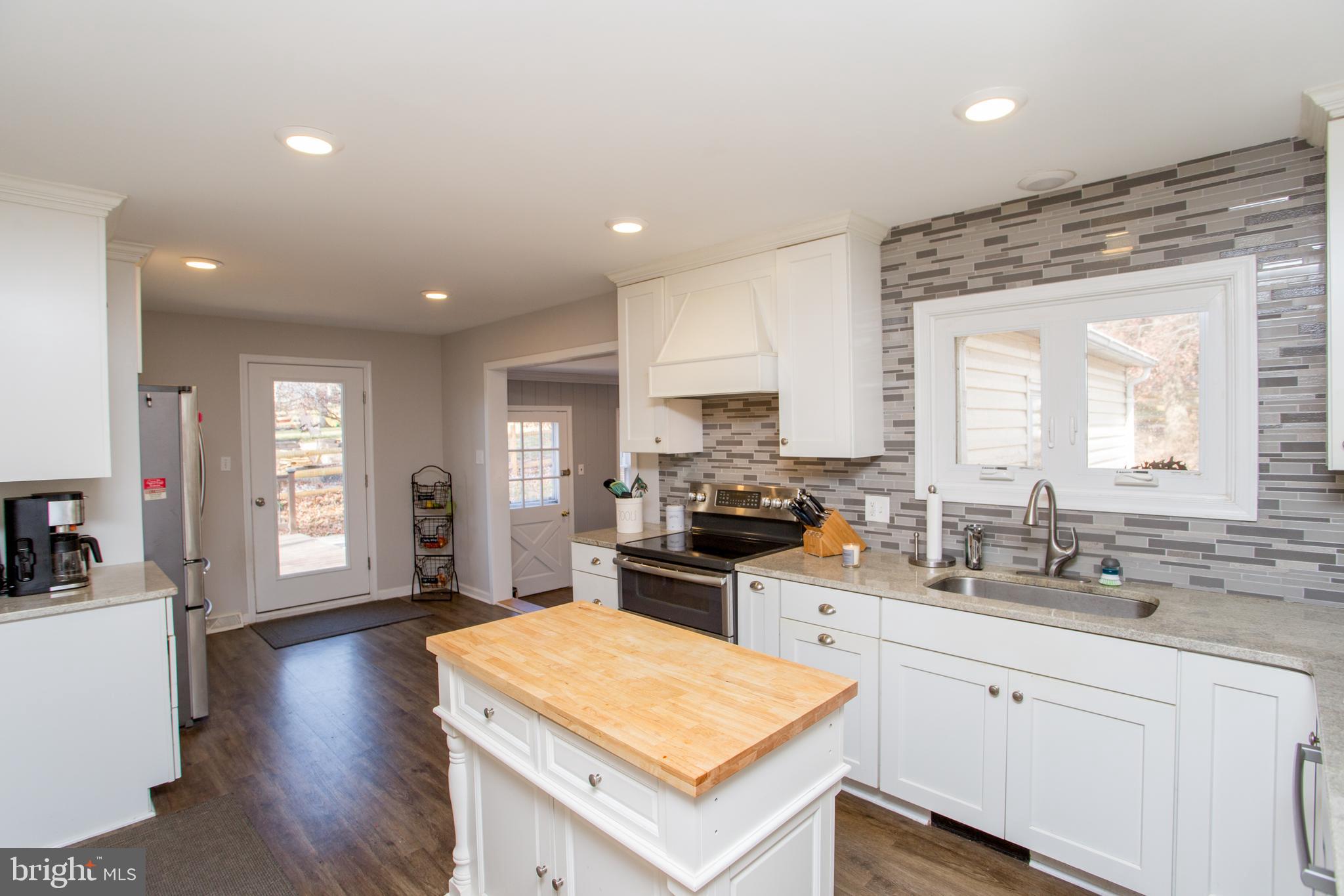 HIGHLAND TERR - Residential